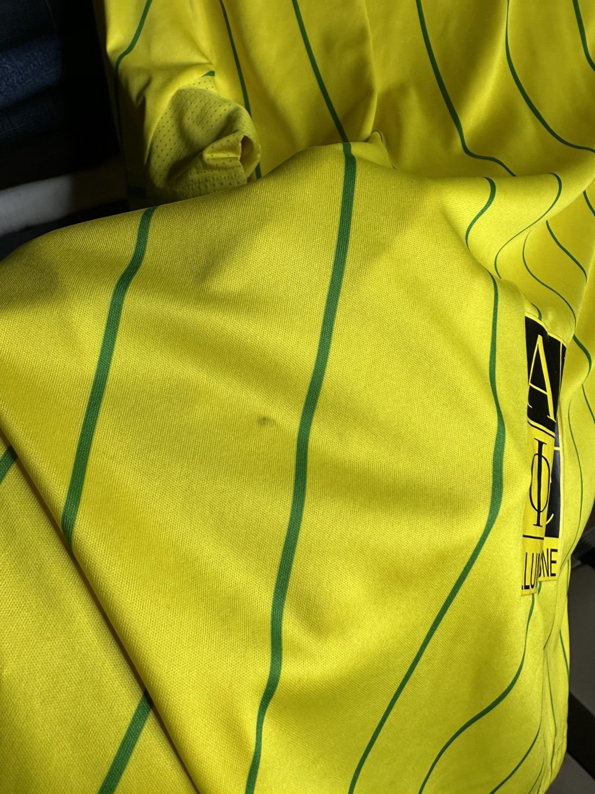 Jerzees Joma Norwich City Home football shirt 2022 - 2023 Size US L / EU 52-54 / 3 - 17 Thumbnail