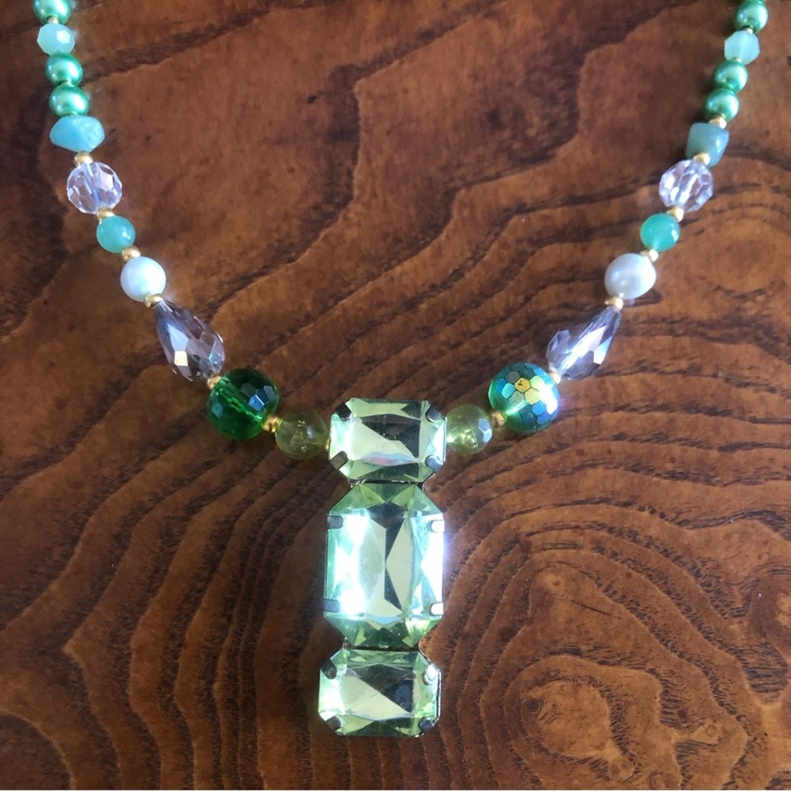 Handmade Handcrafted repurpose elegant green stone Pearl necklace Size ONE SIZE - 9 Thumbnail