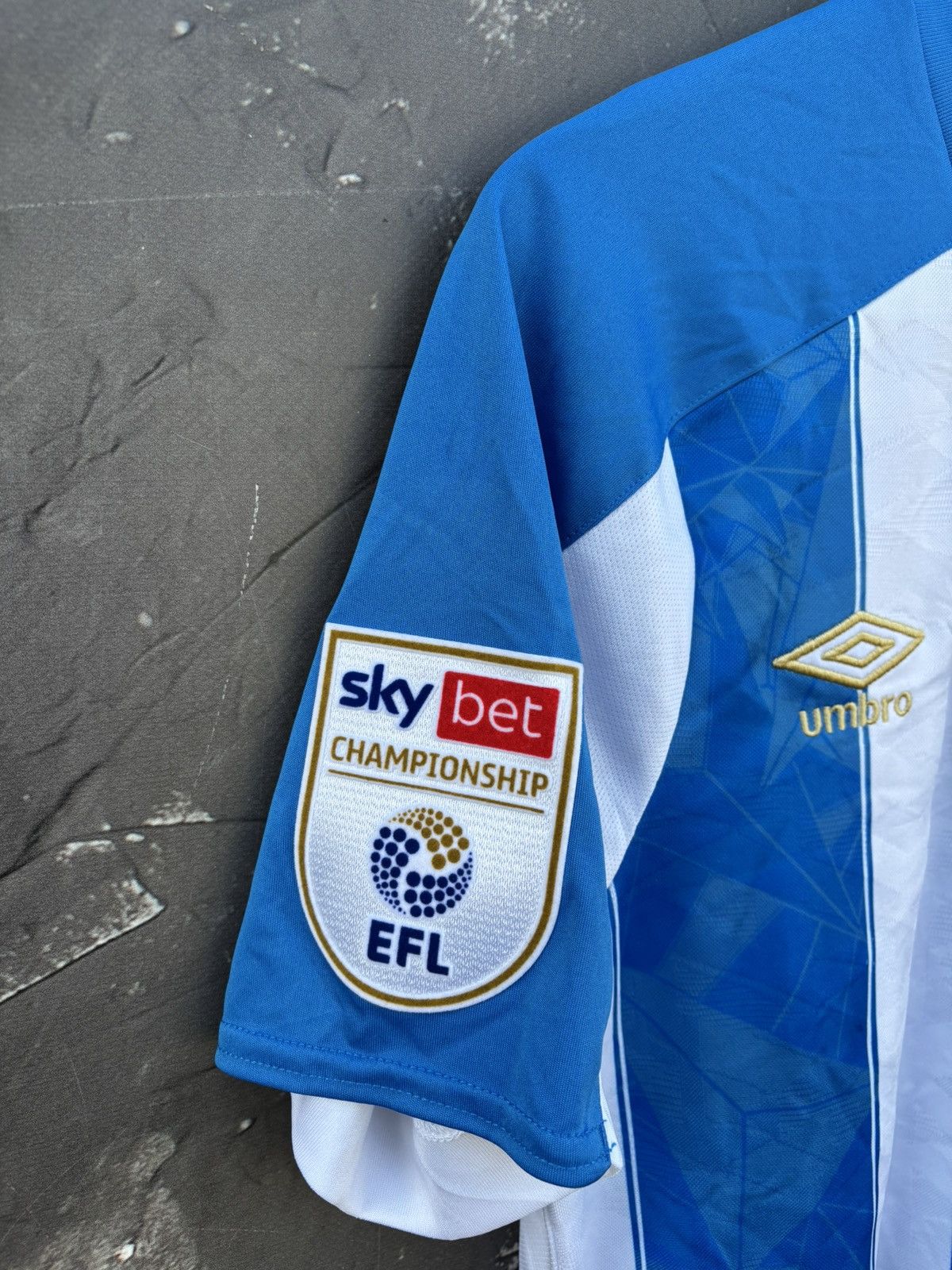 Umbro HUDDERSFIELD TOWN JACK RUDONI #8 jersey Size US S / EU 44-46 / 1 - 5 Thumbnail