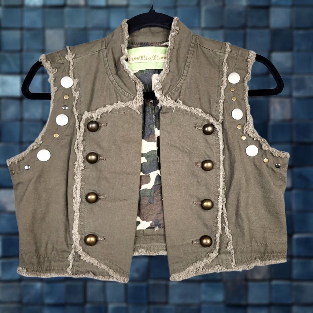 Miss Me Miss Me Green Vest Junior's Studded Embroidered Size L Vest Adults Juniors Women Green Studded 90s Art Casual Mens Womens Boys Girls Size L / US 10 / IT 46 - 1 Thumbnail