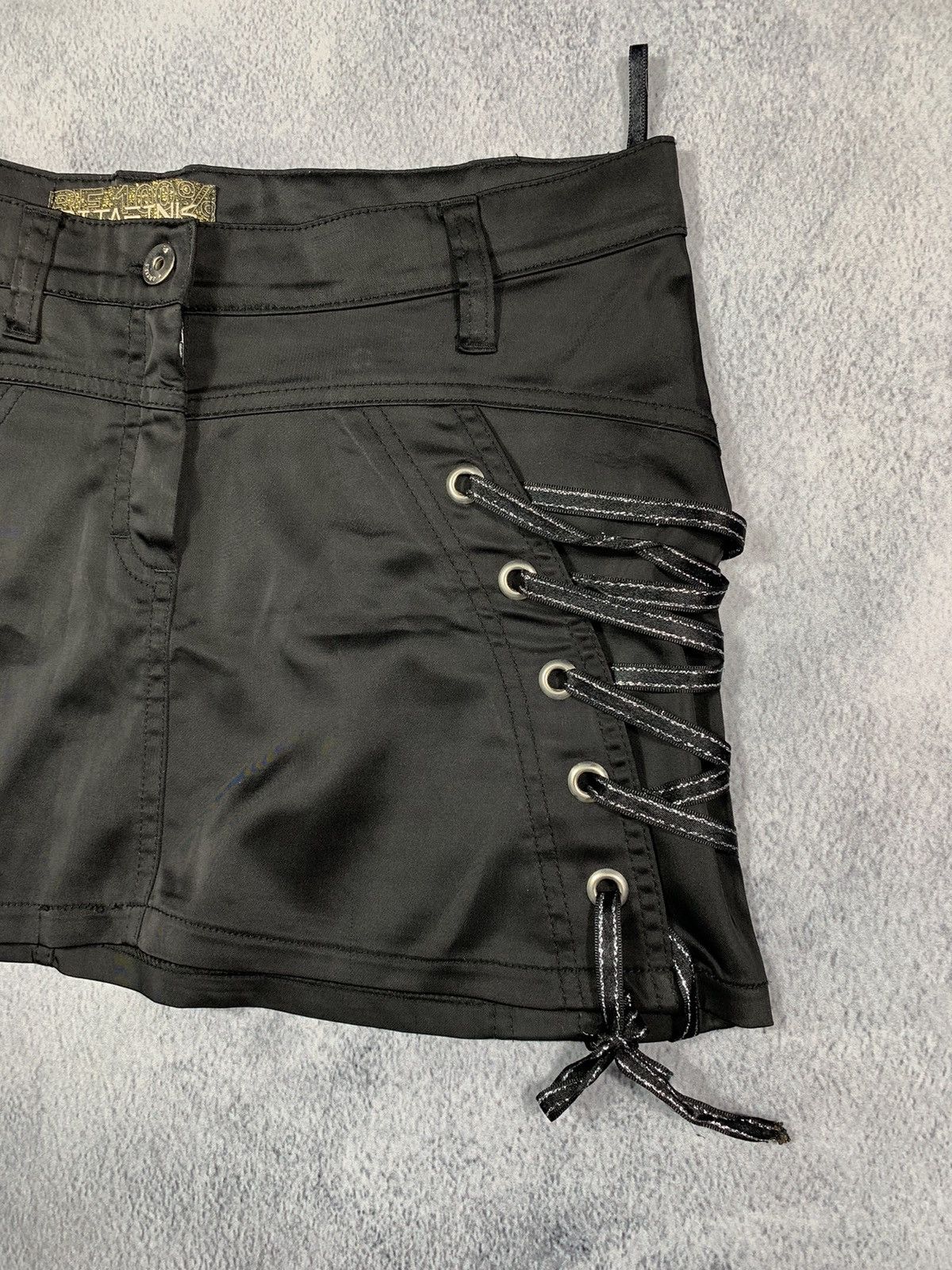 Vintage Vintage Y2K Avant Garde bondage mini skirt opium streetwear Size 30" / US 8 / IT 44 - 4 Thumbnail