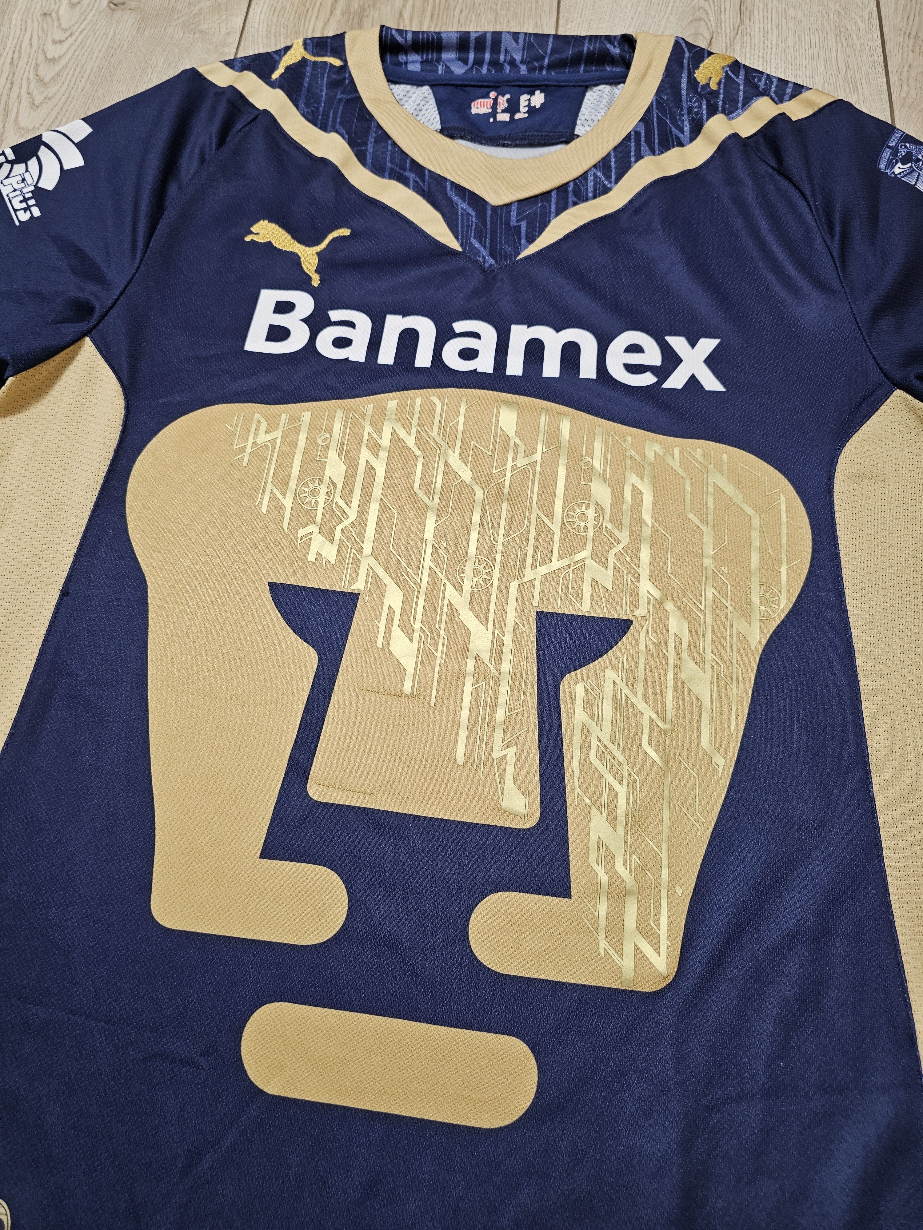 Puma PUMAS UNAM 2009 2010 AWAY FOOTBALL MEXICO SOCCER JERSEY Size US S / EU 44-46 / 1 - 3 Thumbnail