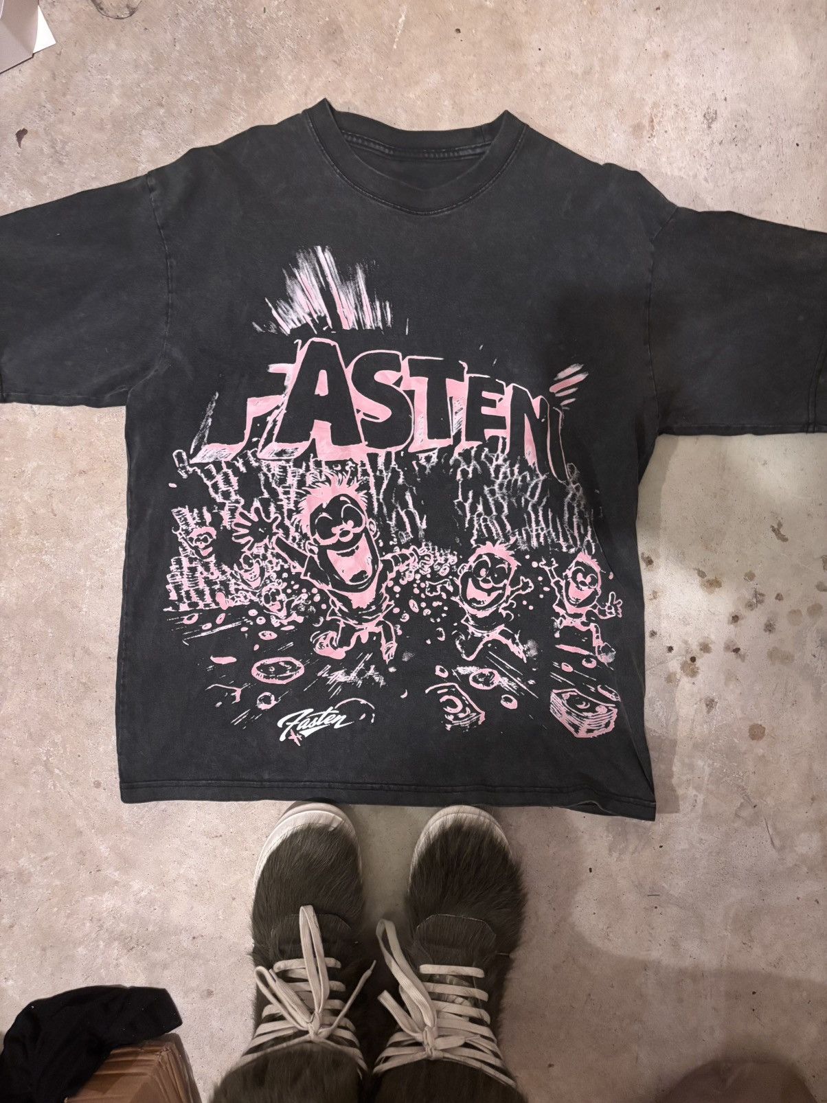 Other Edgy “Money Chaser” Graphic Tee Size US M / EU 48-50 / 2 - 1 Thumbnail
