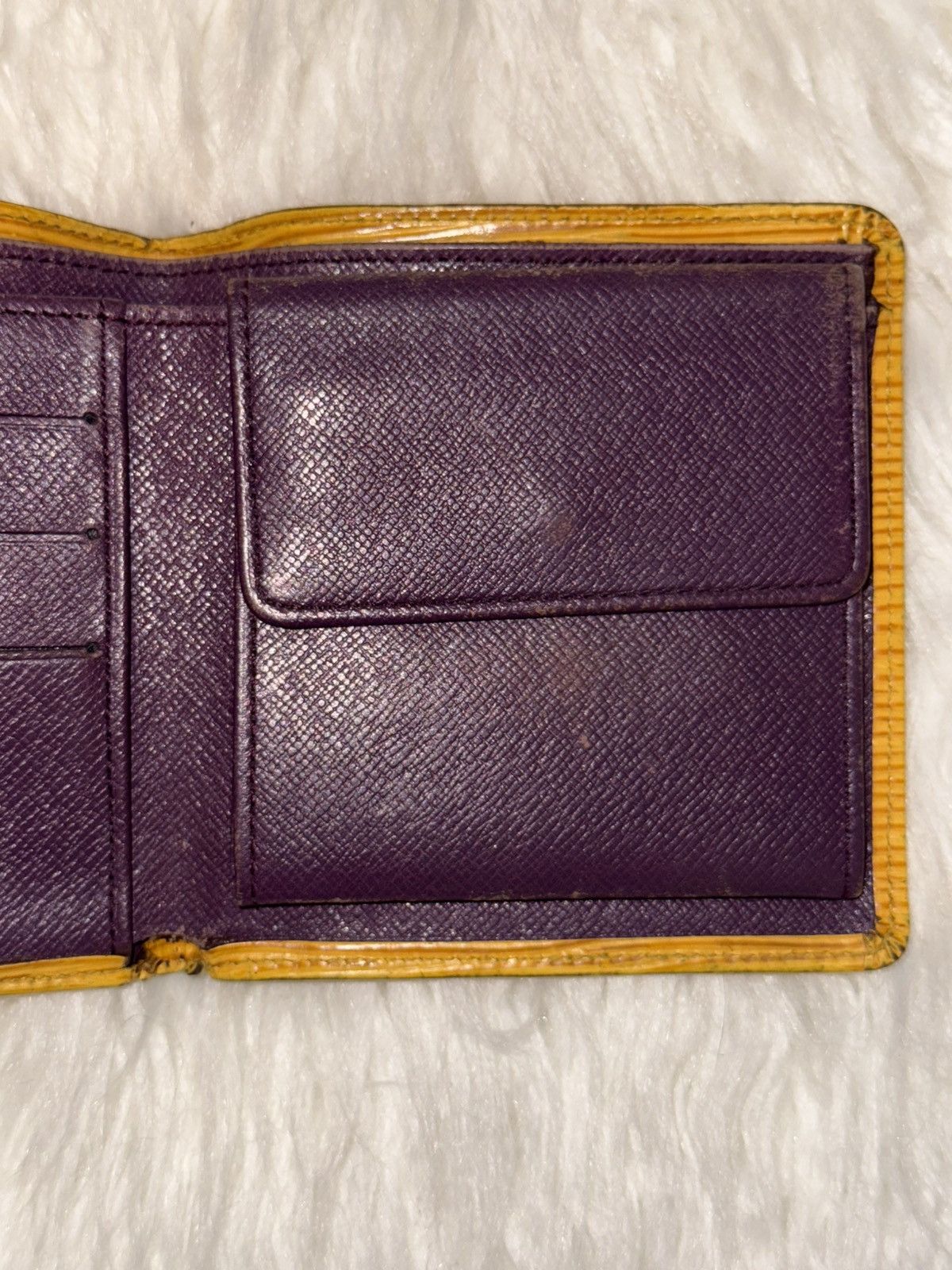 Louis Vuitton Louis Vuitton Yellow Epi Bifold Wallet Size ONE SIZE - 6 Thumbnail