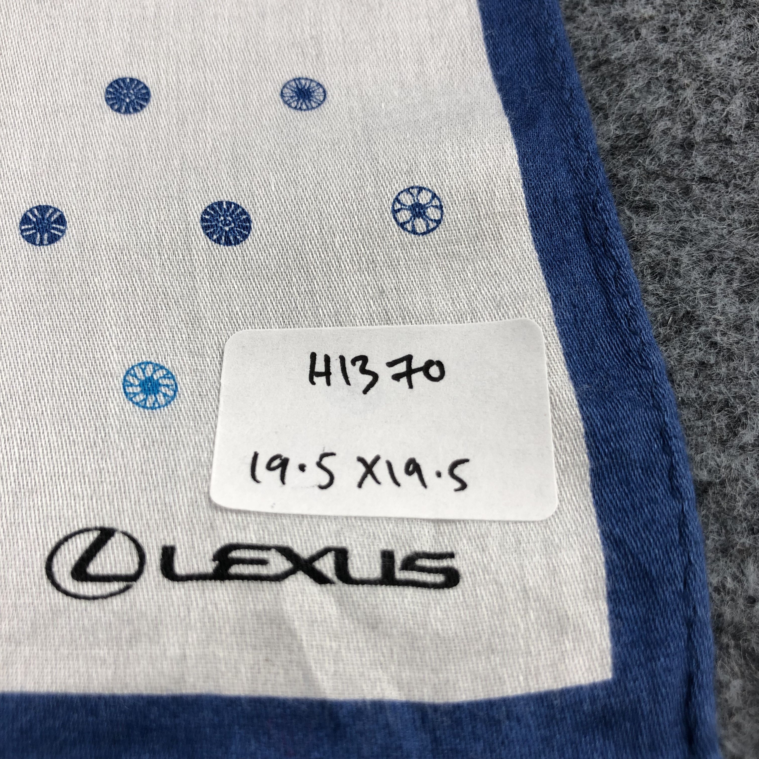 Other Lexus Handkerchief Neckerchief Bandana H1370 Size ONE SIZE - 5 Thumbnail