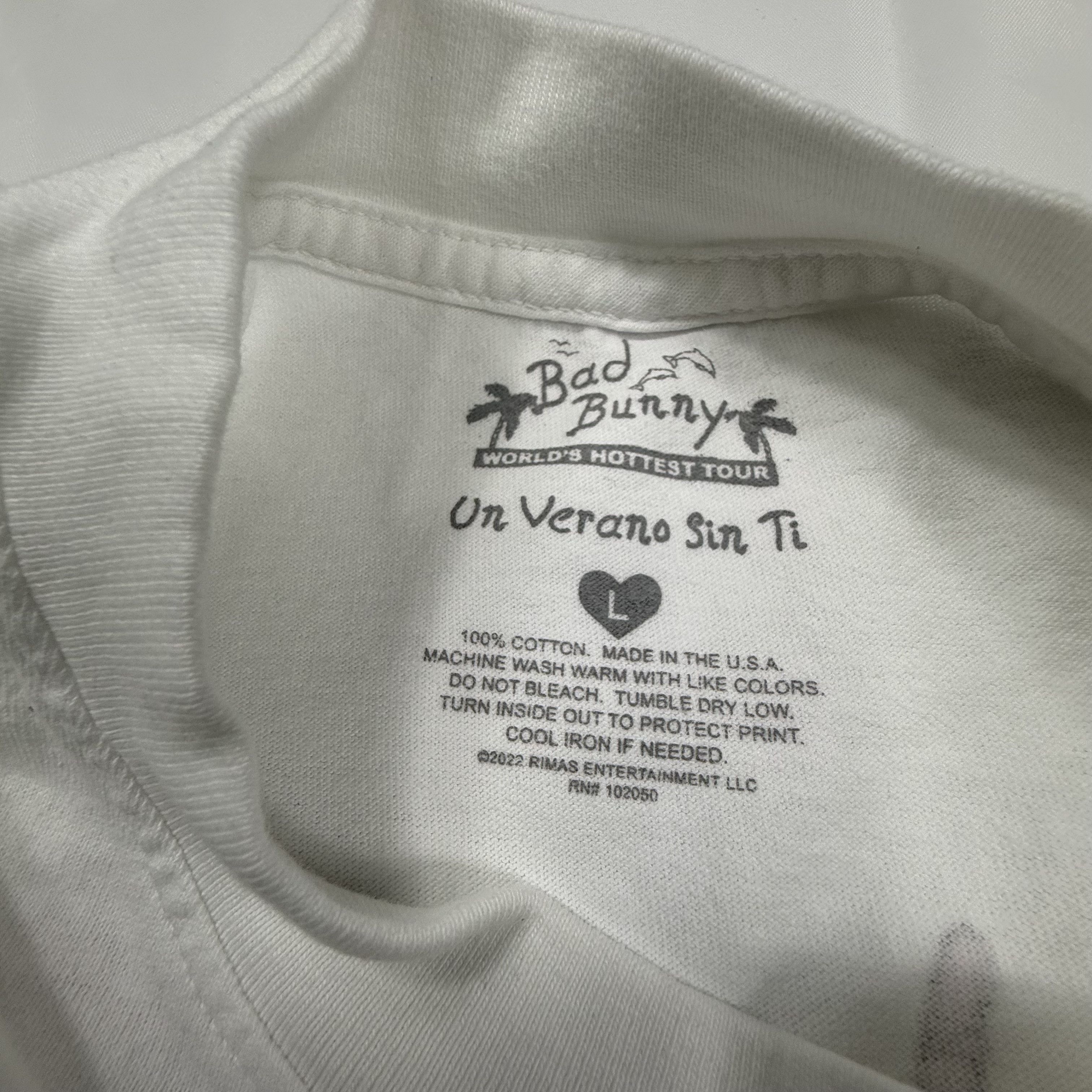Other Bad Bunny Worlds Hottest Tour 2022 Concert T-Shirt Size US L / EU 52-54 / 3 - 7 Thumbnail