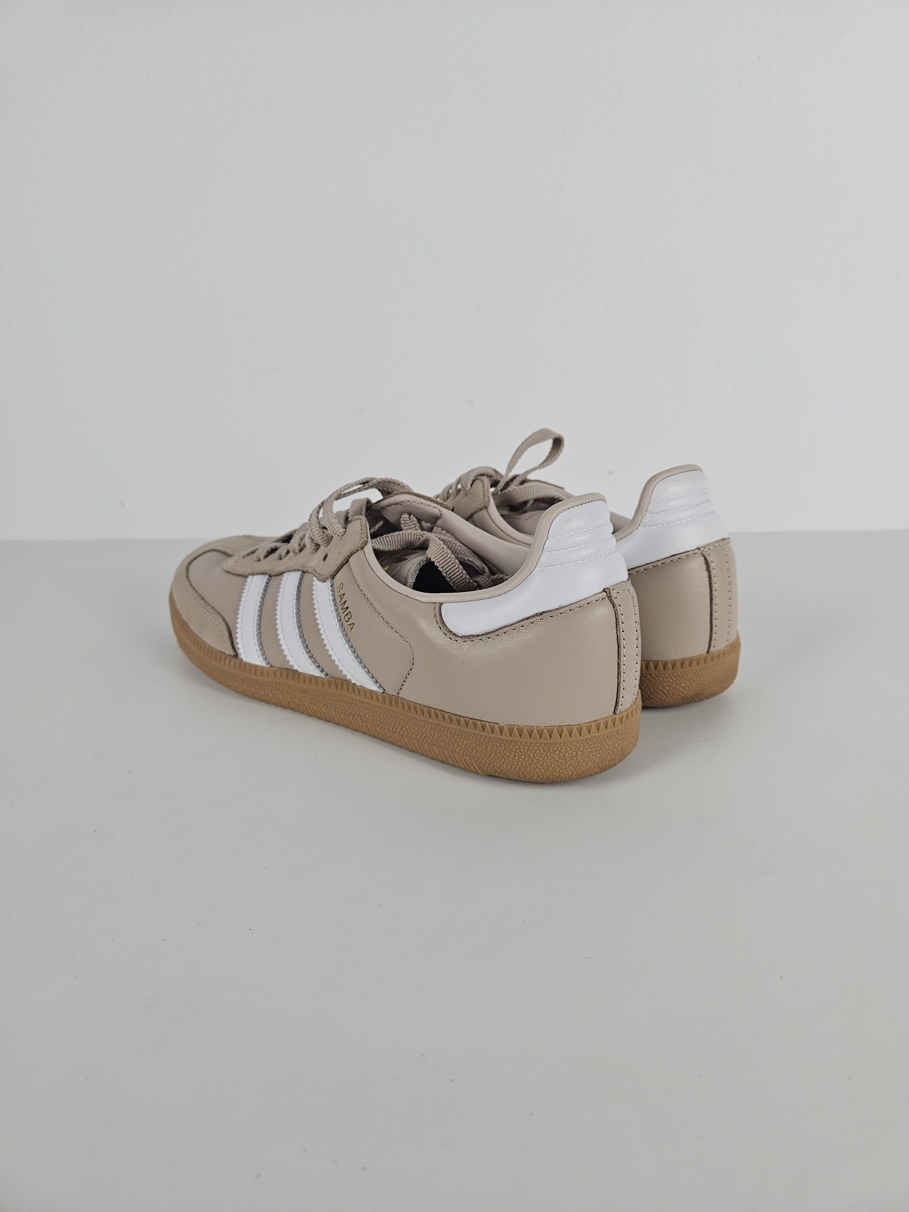 Adidas adidas Samba OG Wonder Taupe Size US 9.5 / EU 42-43 - 8 Thumbnail