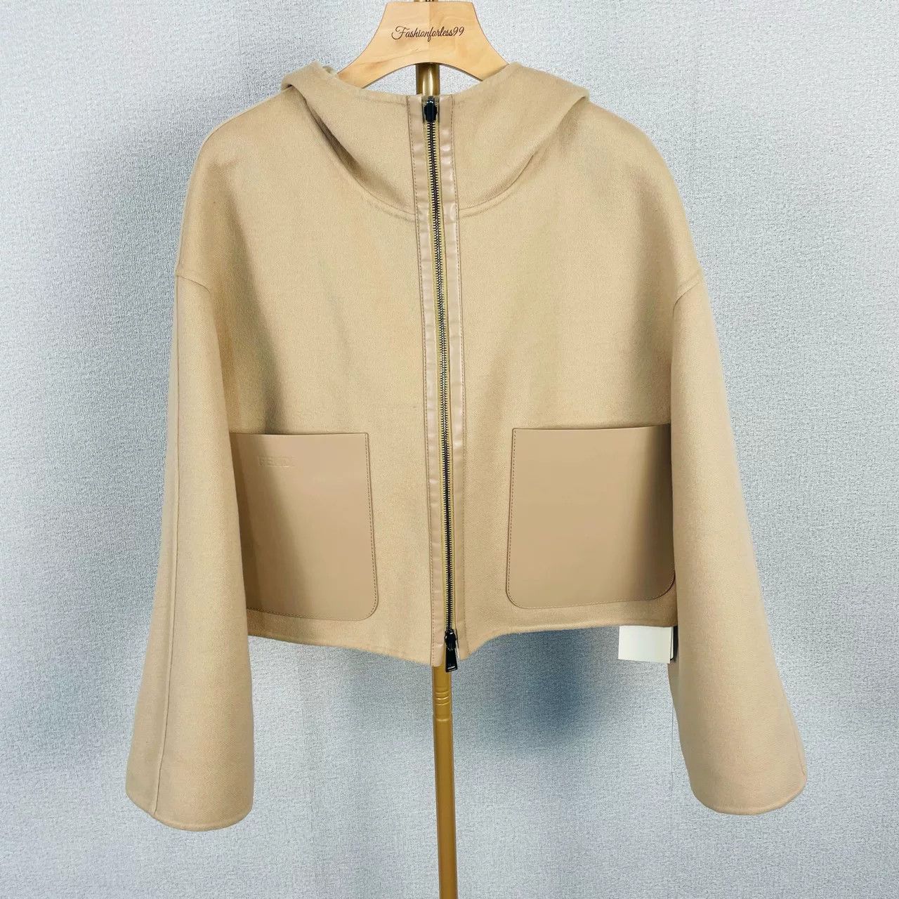 Fendi fendi beige reversible cropped hooded jacket Size US L / EU 52-54 / 3 - 1 Thumbnail
