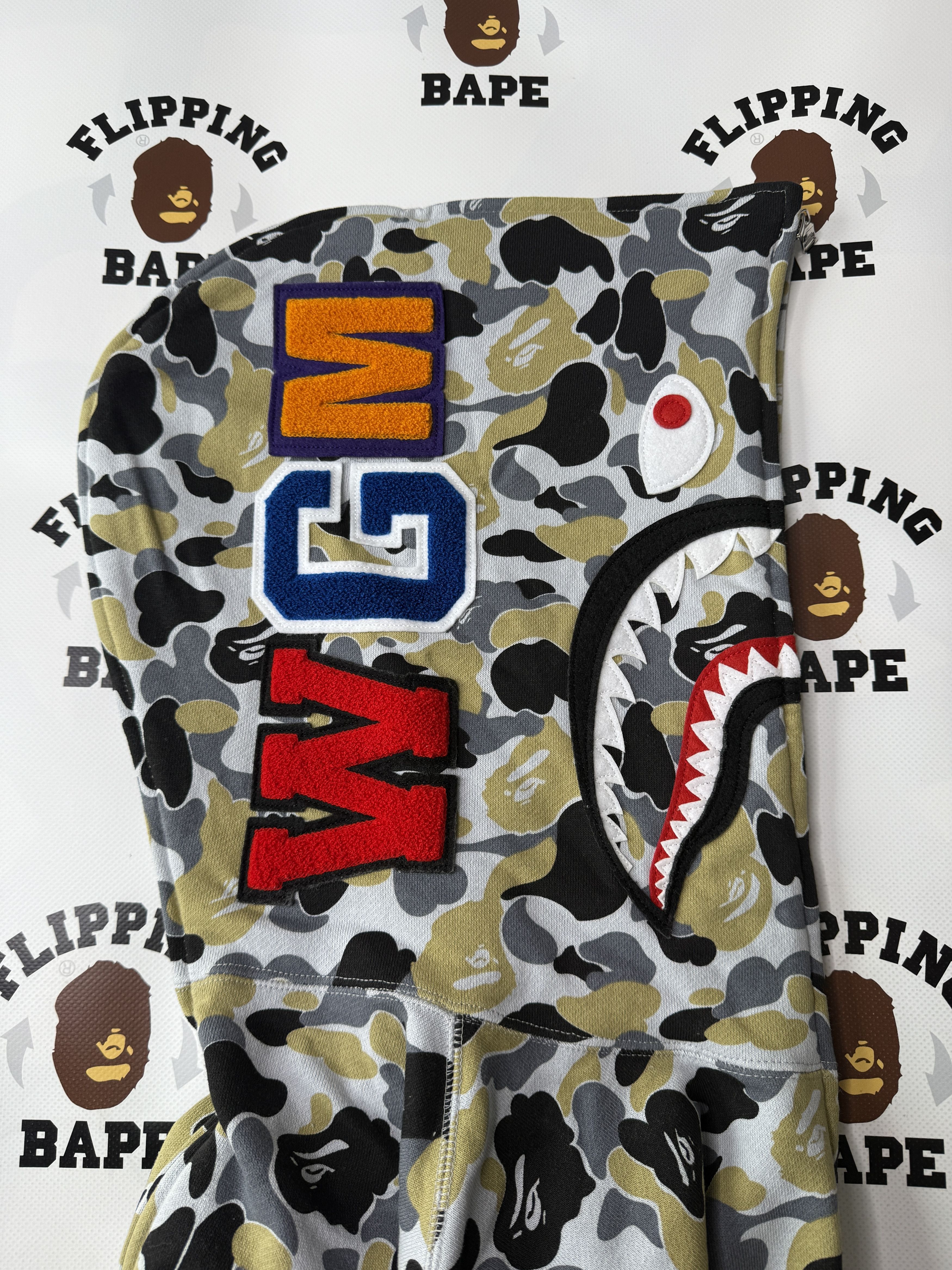 Bape BAPE STORE GINZA SEPARATE SHARK FULL ZIP HOODIE Size US L / EU 52-54 / 3 - 5 Thumbnail