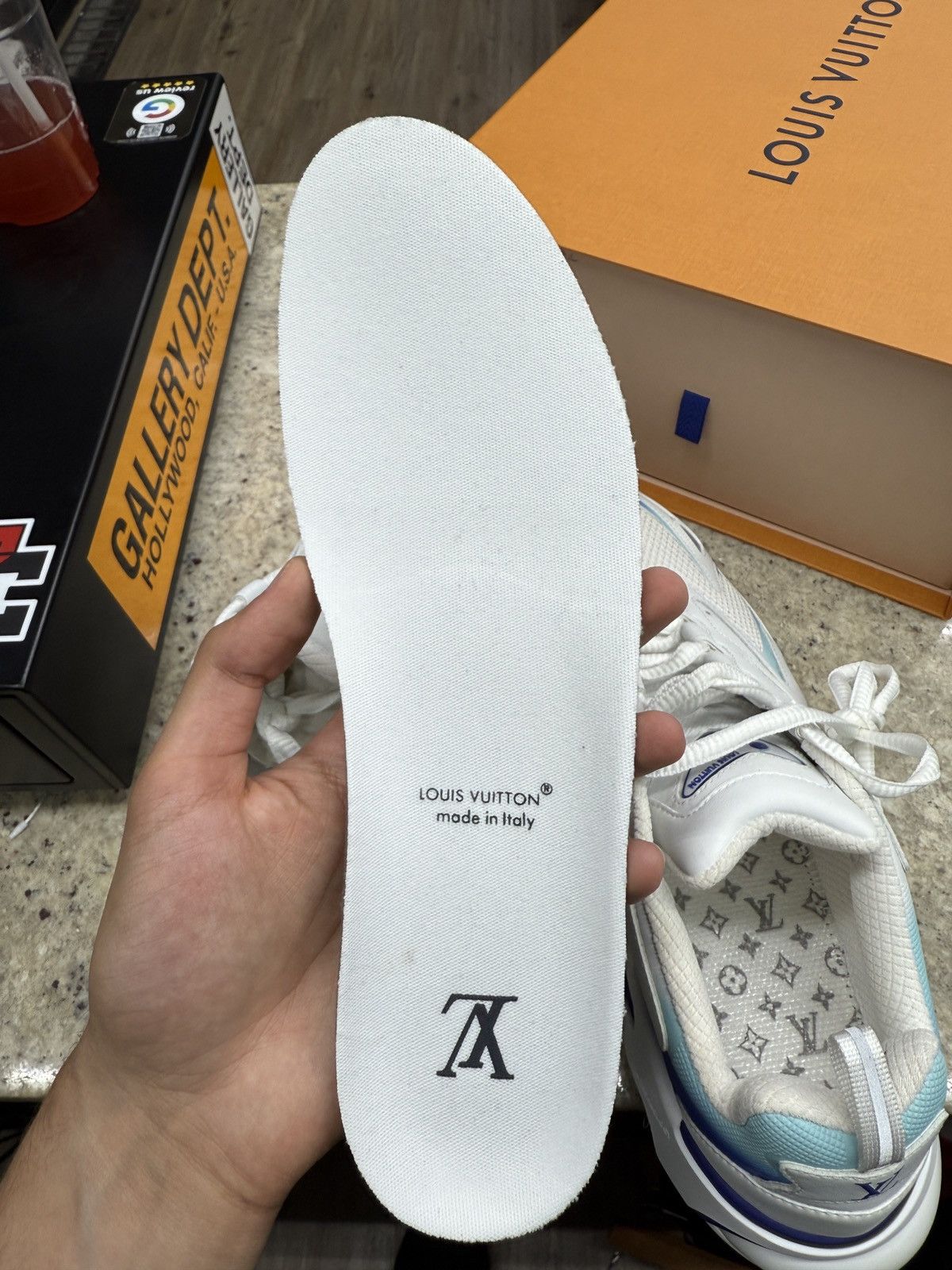 Louis Vuitton Louis Vuitton Blue/White Tactic Runners Size US 9 / EU 42 - 8 Thumbnail
