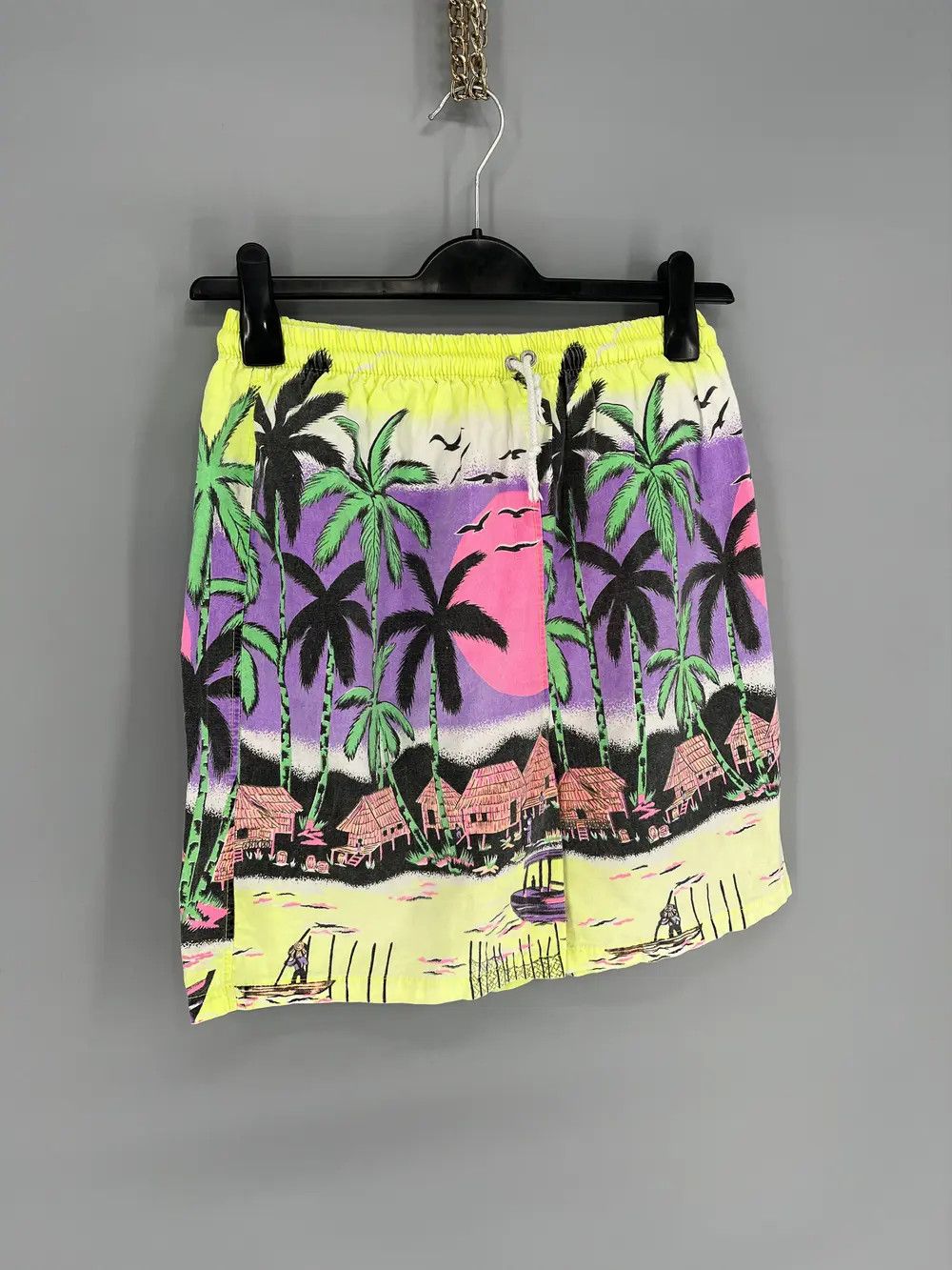 Vintage Vintage Y2K Art Streetwear Hawaiian Shorts Fashion Grailed Size US 30 / EU 46 - 2 Thumbnail