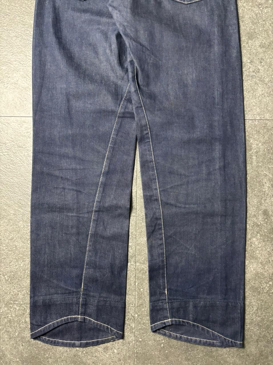 Levi's 2000s Levi's Engineered Twisted Jeans Size US 27 - 12 Thumbnail