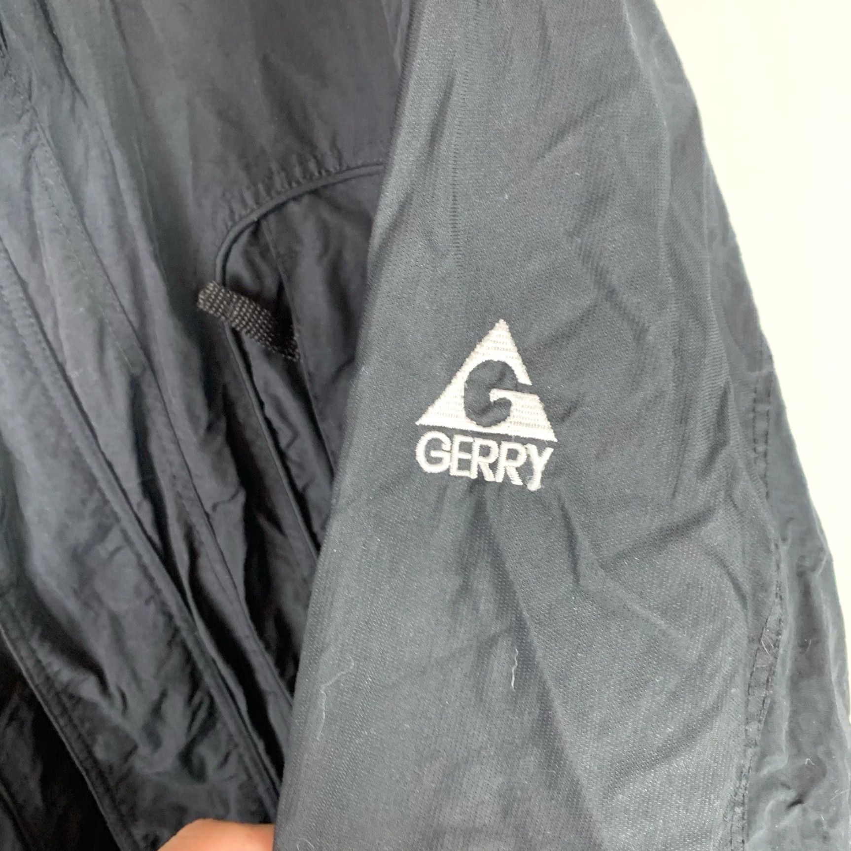Vintage Gerry Men's Black Winter Ski Nylon Jacket L Large Hooded Waterproof Windproof Lightweight Full Zip Pockets Removable Lining Soft Shell Size US L / EU 52-54 / 3 - 6 Thumbnail