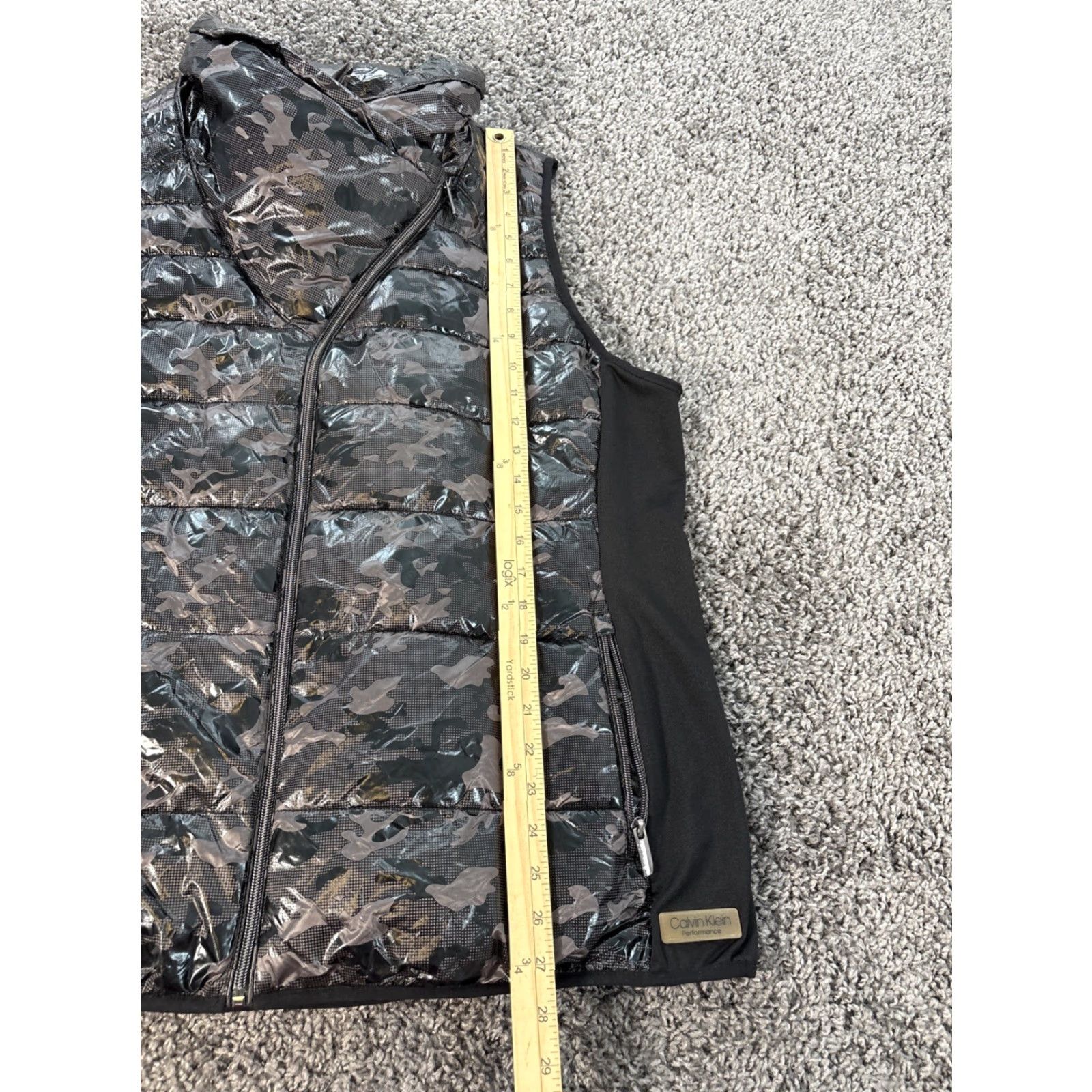 Calvin Klein Calvin Klein Performance Women's Vest Puffer Gray 2X Down Nylon Lining Zip Mid-Length 2X Womens Size XXL / US 16-18 / IT 52-54 - 2 Thumbnail