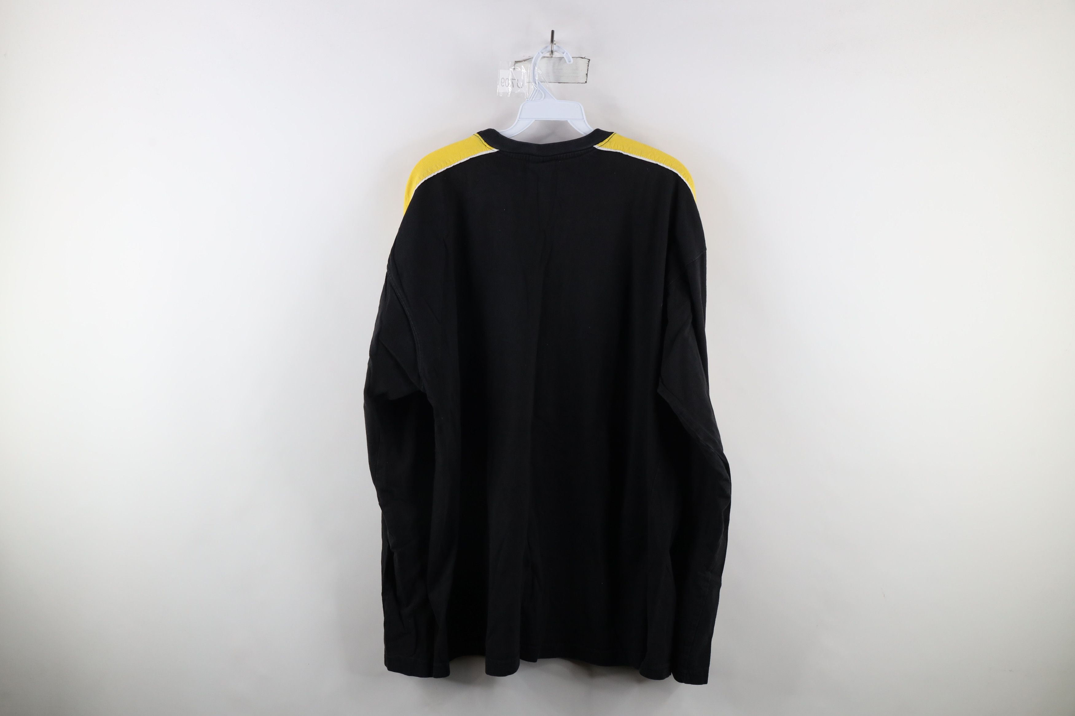 Vintage Vintage NASCAR Dale Jarrett Racing Long Sleeve T-Shirt Size US XL / EU 56 / 4 - 7 Thumbnail