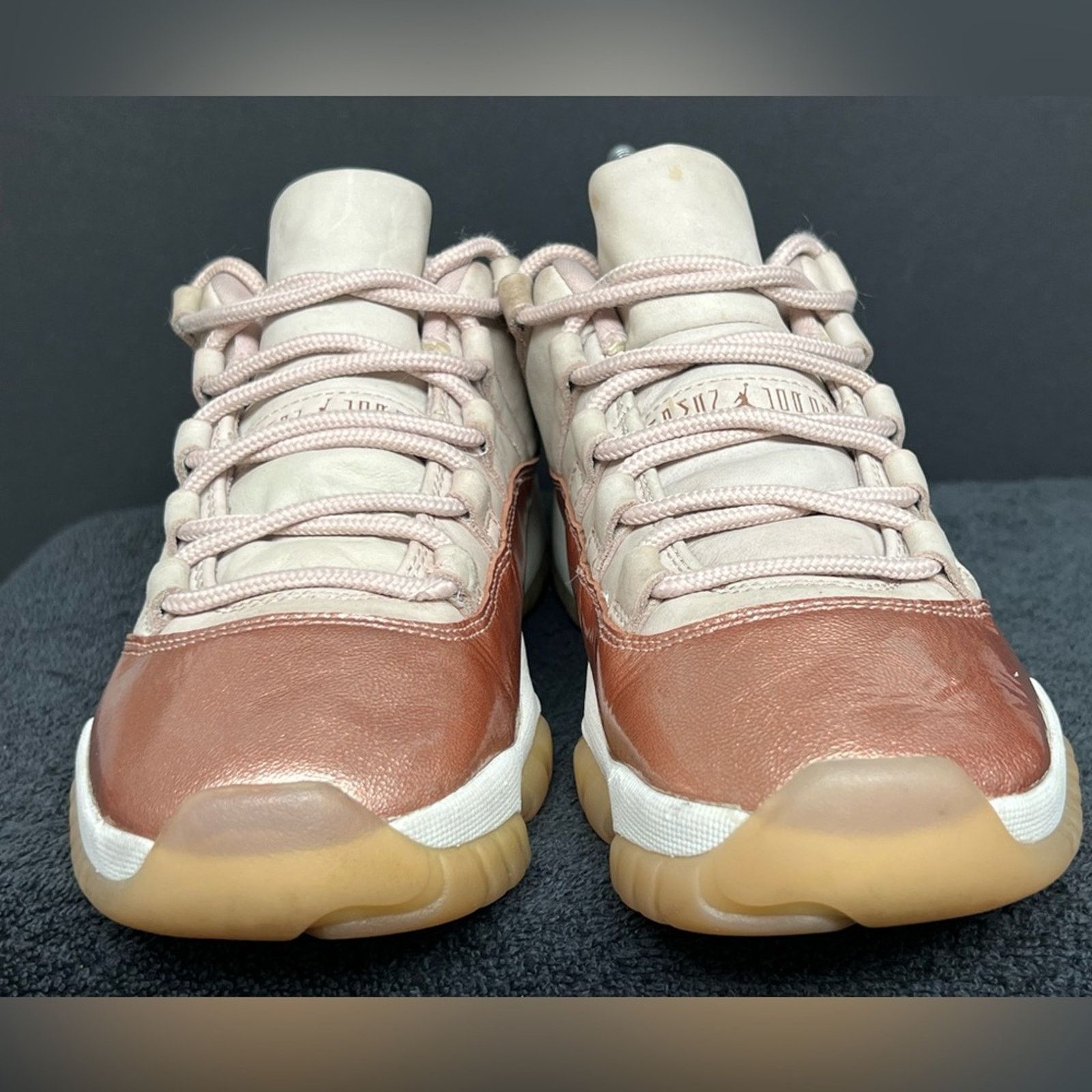 Jordan Brand Nike Air Jordan 11 Retro Rose Gold Women’s Size 8 NICE Size US 8 / IT 38 - 5 Thumbnail