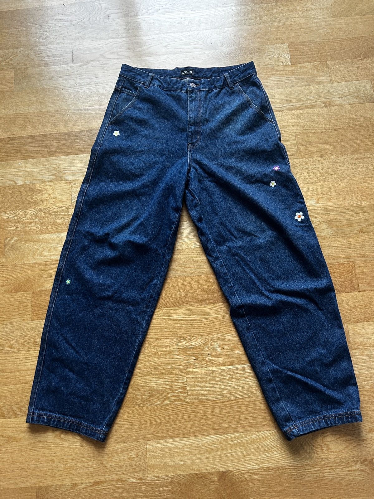 Ronin Division Ronin Division flower embroidery baggy denim F/W23 Size US 32 / EU 48 - 3 Thumbnail