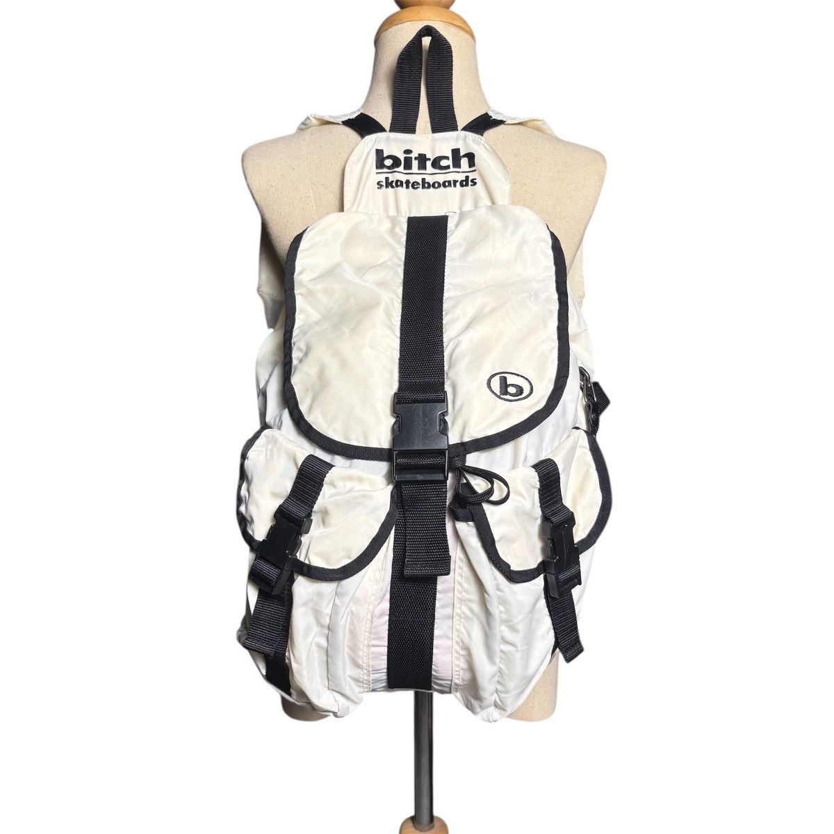 bitch skateboards backpack 90s 希少 fti ec 90s~ bitch skateboards ビッチ リュック バックパック ロゴ刺繍