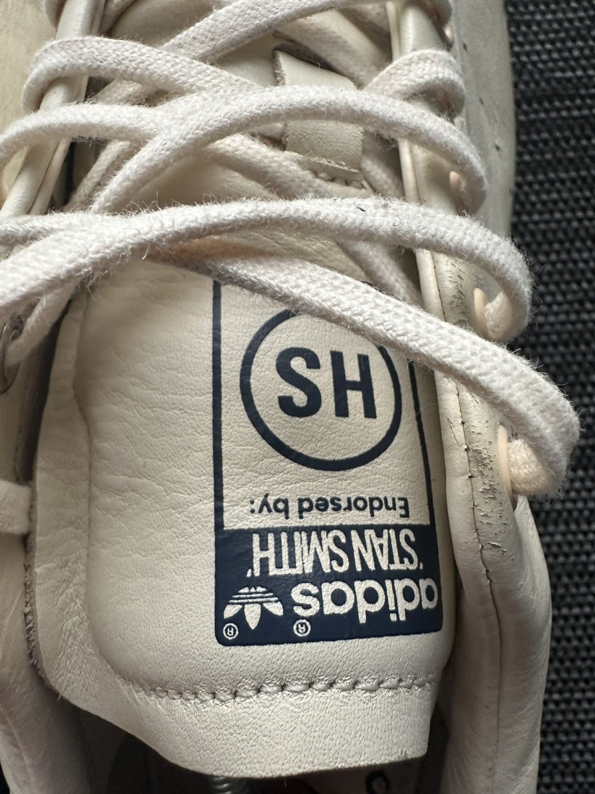 Highsnobiety Adidas Stan Smith x HIGHSNOBIETY cream leather sneakers Size US 11 / EU 44 - 7 Thumbnail