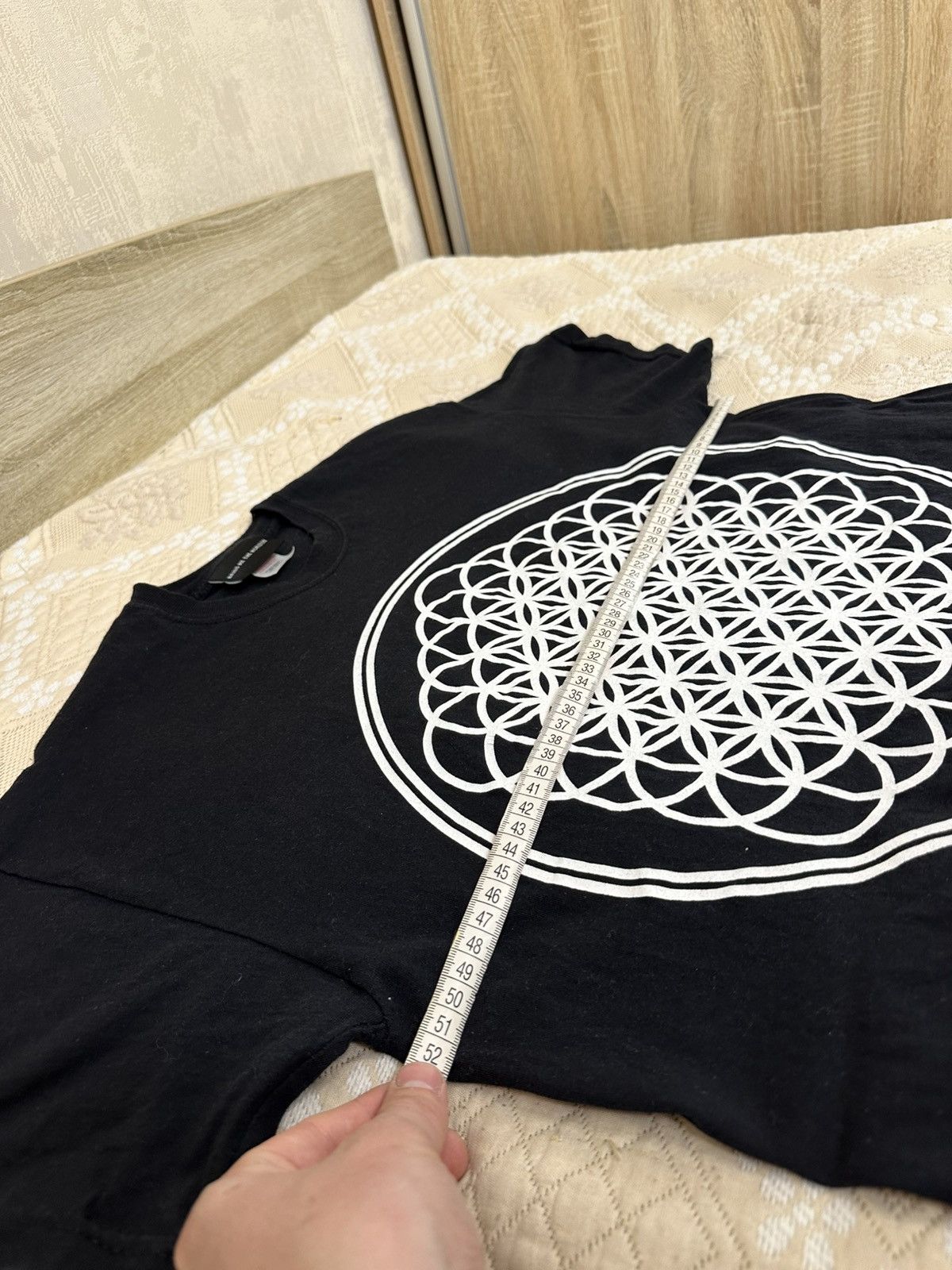 Band Tees 🔥 Vintage 00s Bring Me The Horizon BMTH Tee y2k Sempiternal Size US L / EU 52-54 / 3 - 11 Thumbnail