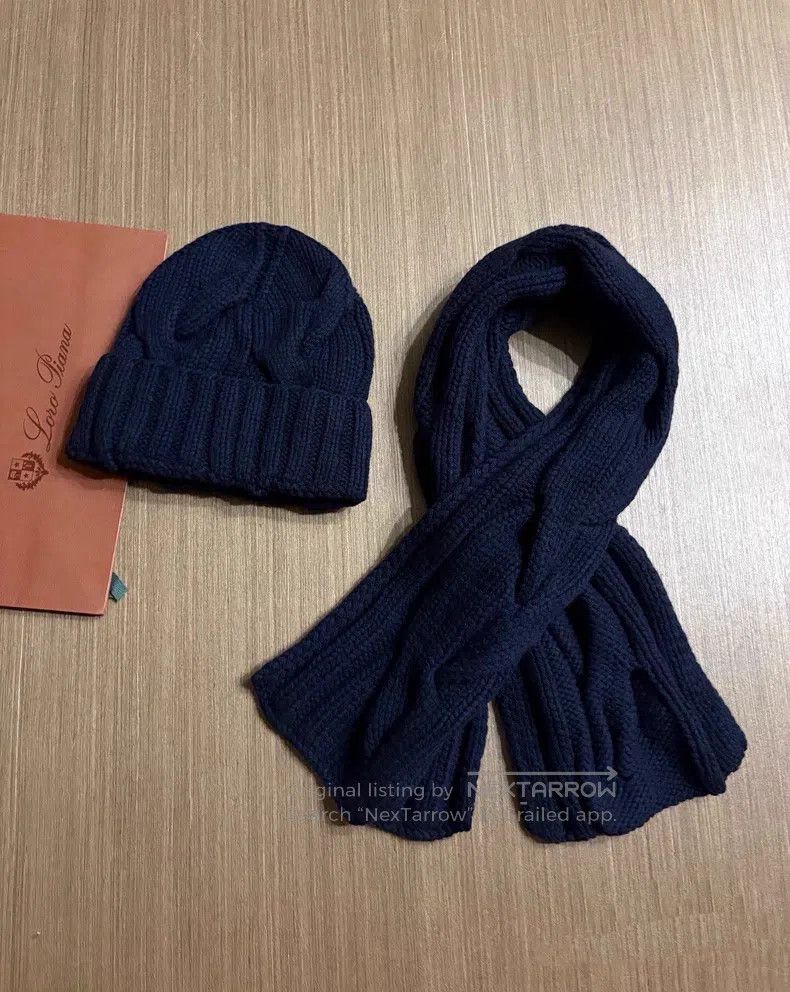 Loro Piana Loro Piana Women's Lama Knit Scarf Size ONE SIZE - 1 Thumbnail