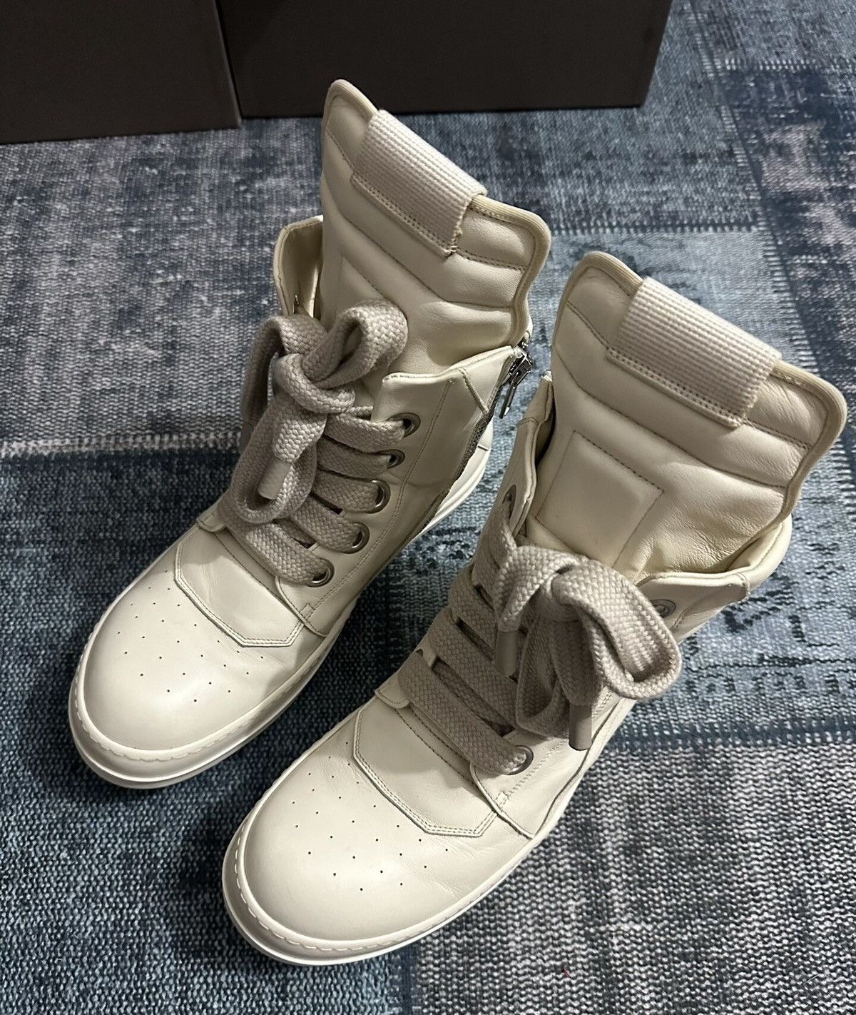 Rick Owens Rick Owens mainline, thick laces, inverted triangle Size US 10 / EU 43 - 3 Thumbnail