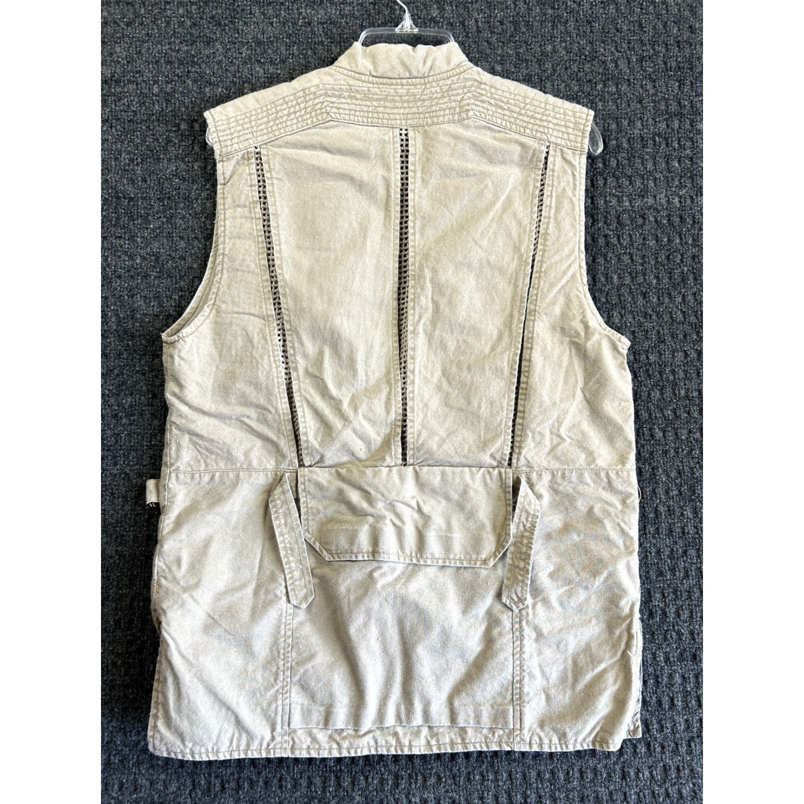 Banana Republic VINTAGE Banana Republic Safari Vest S Men Utility Vest Beige Cotton Canvas Windproof Pockets Outdoor Travel 1986 Safari Nature Fish 1980s Mens Size US S / EU 44-46 / 1 - 2 Thumbnail