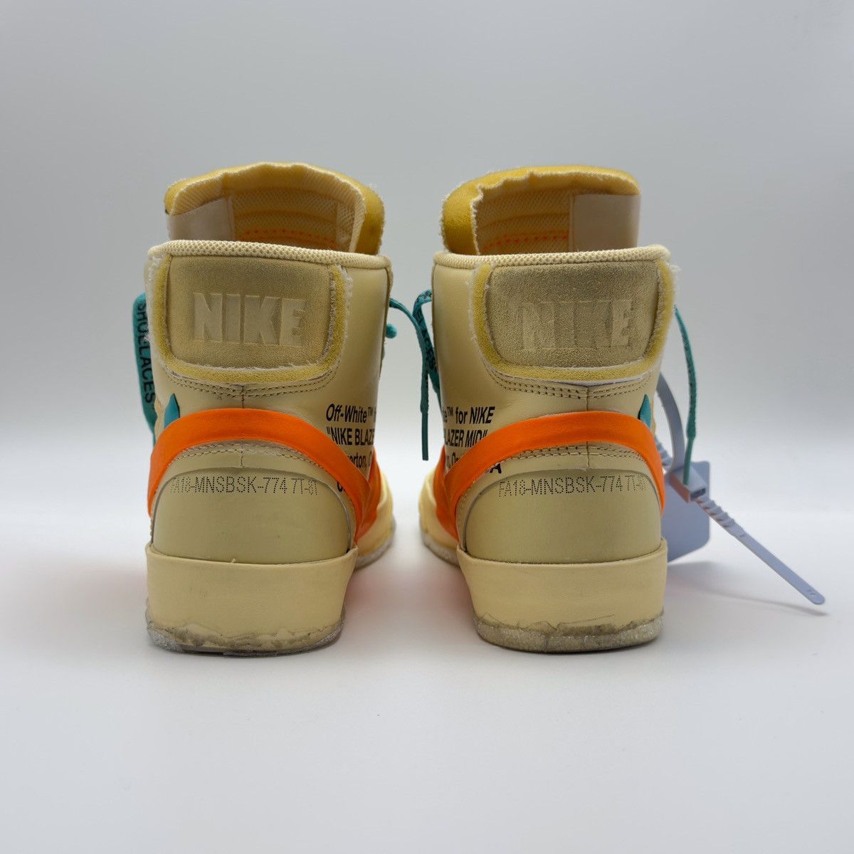 Nike × Off-White Nike x Off White Blazer Mid All Hallow’s Eve 2018 Size US 8 / EU 41 - 15 Thumbnail