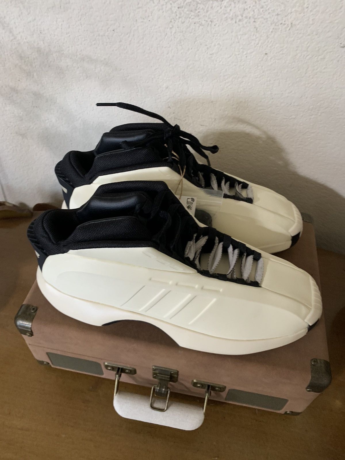 Adidas × Nike Crazy 1 Kobe basketball sneakers nwt Size US 10.5 / EU 43-44 - 3 Thumbnail