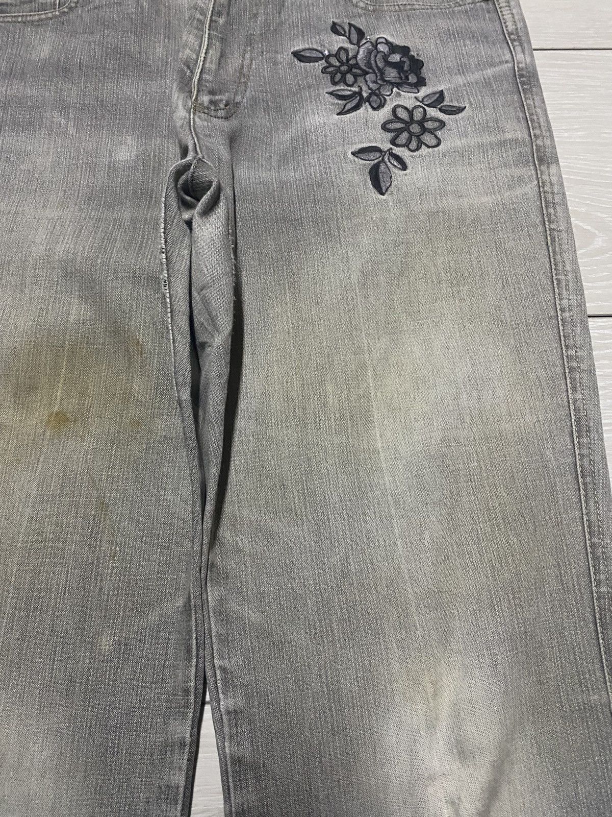 Japanese Brand Vintage Japanese Gerald Darel Grey Embroidery Flare Jeans Size US 30 / EU 46 - 8 Thumbnail