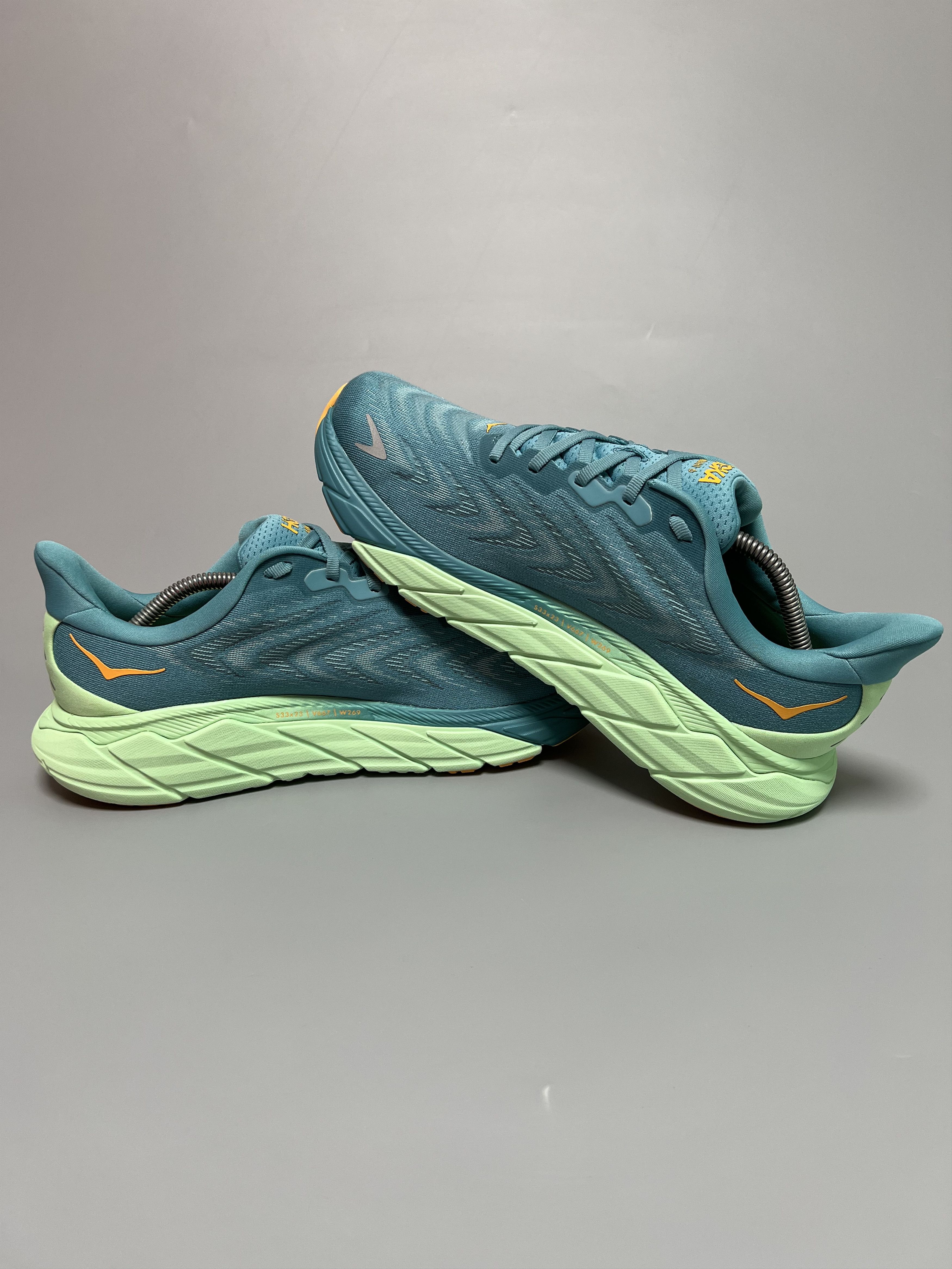 Hoka 9.5D Hoka One One Arahi 6 Running Shoes Walking Gym Size US 9.5 / EU 42-43 - 5 Thumbnail