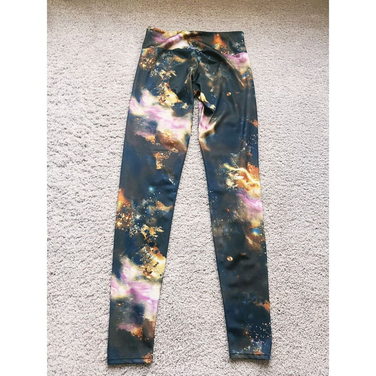 Other Onzie Yoga Graphic Galaxy Leggings Full Length Size XS Size 26" / US 2 / IT 38 - 3 Thumbnail