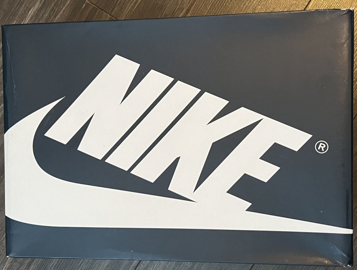 Nike Nike Air Jordan 1 Midnight Navy 10.5US Size US 10.5 / EU 43-44 - 15 Thumbnail