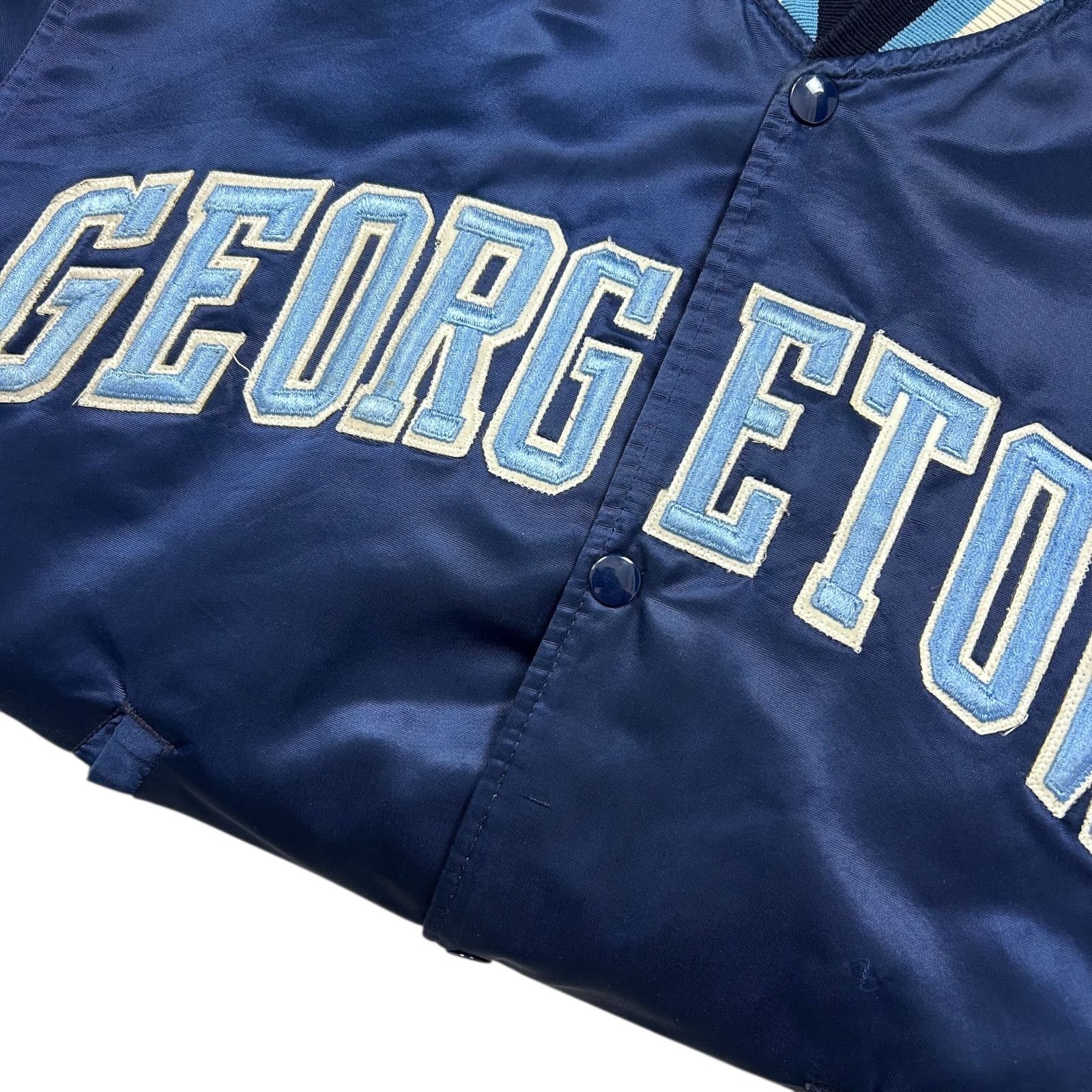 NCAA VTG 90s GEORGETOWN HOYAS STARTER SATIN JACKET MADE IN USA Size US L / EU 52-54 / 3 - 9 Thumbnail