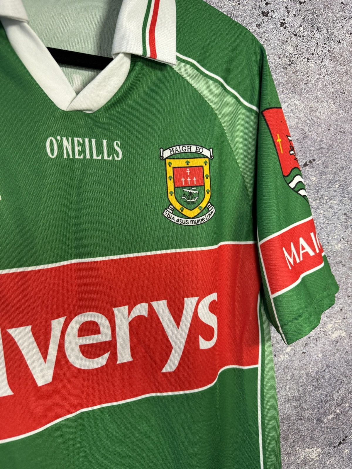 O'Neills × Vintage O’neills Maigh Eo Mayo GAA 2004 Home Top Jersey men’s Size US S / EU 44-46 / 1 - 8 Thumbnail