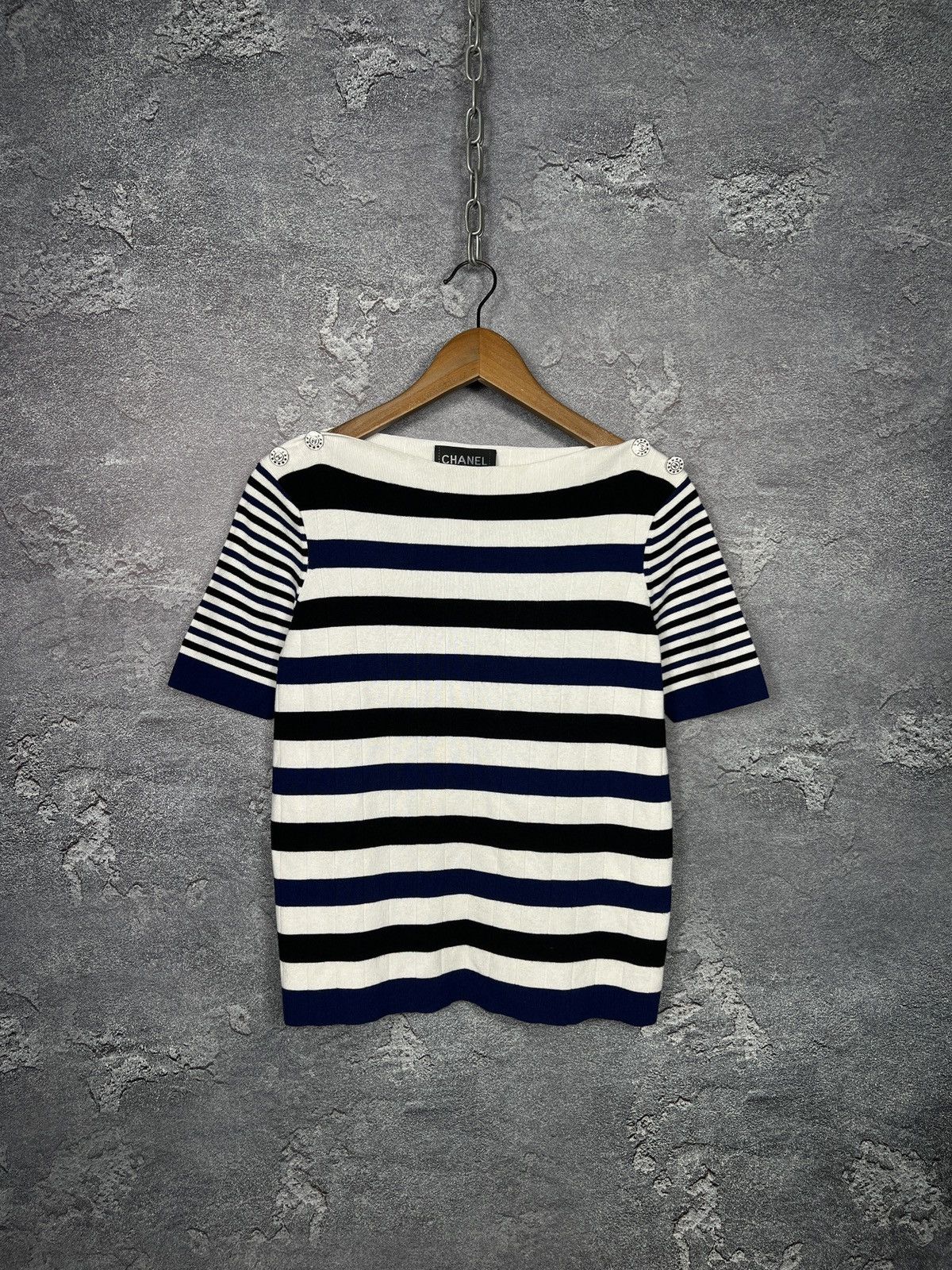 Chanel Vintage Chanel Short Sleeve Knit Sweater Knit Top Size M Size M / US 6-8 / IT 42-44 - 2 Thumbnail