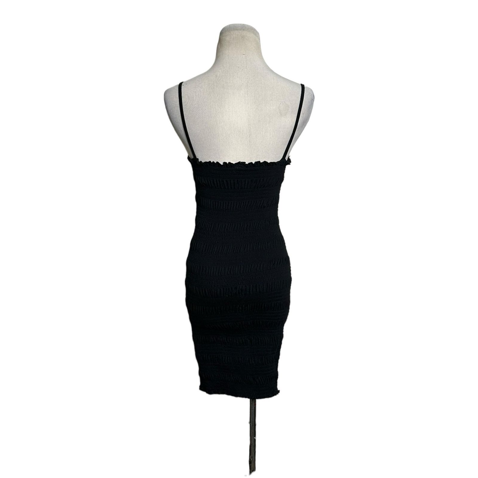 H&M H&M black smocked fitted mini dress size Small Size S / US 4 / IT 40 - 12 Thumbnail