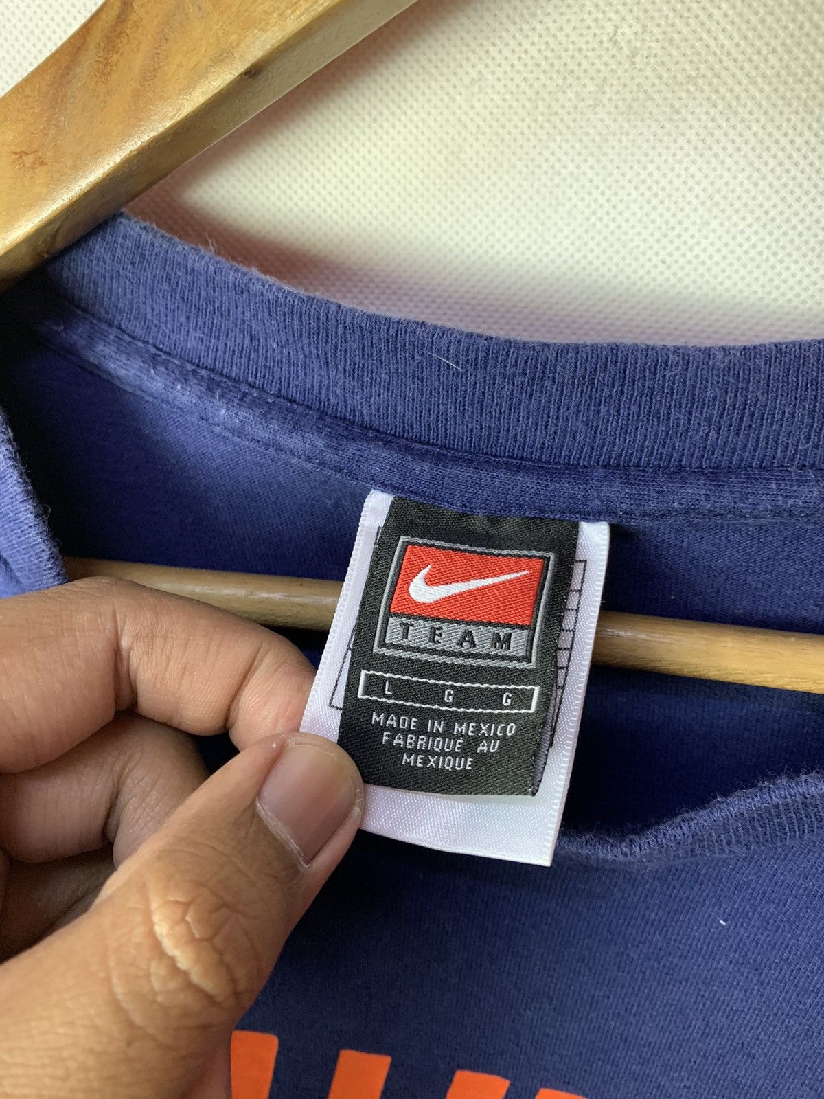 Nike ✔️Nike Illinois Football Swoosh Tee NFL Size US L / EU 52-54 / 3 - 5 Thumbnail