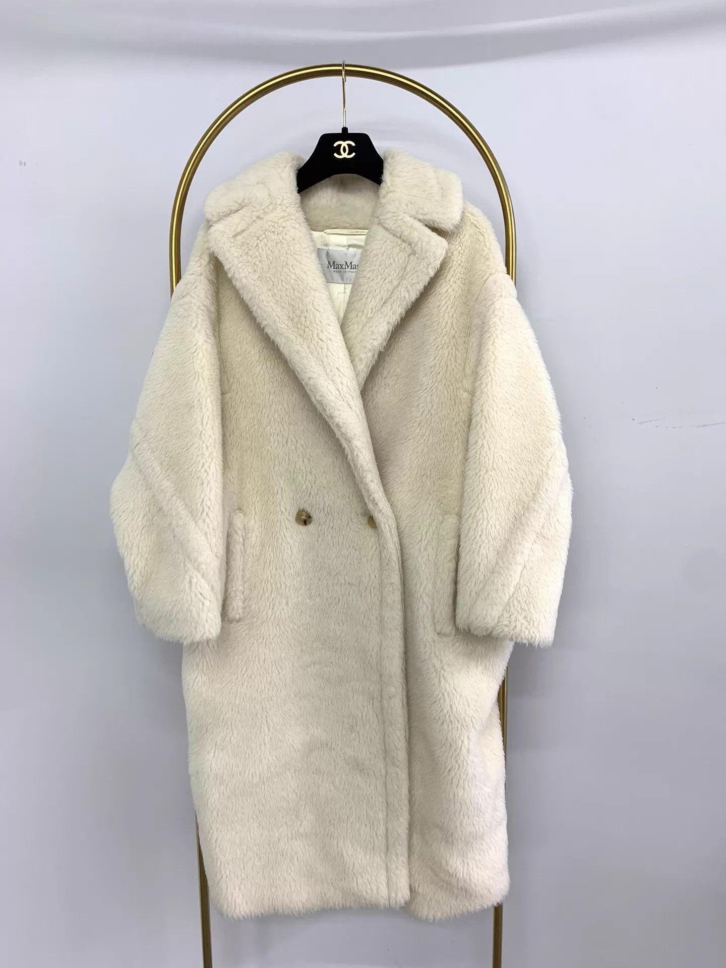 Max Mara MaxMara White Long Teddy Coat XS Size XS / US 0-2 / IT 36-38 - 1 Thumbnail