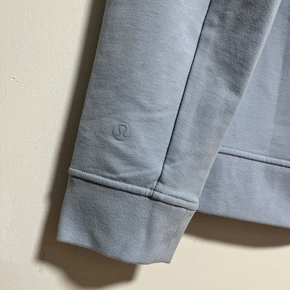 Lululemon Lululemon Light Blue Crewneck Sweatshirt -M Size US M / EU 48-50 / 2 - 9 Thumbnail