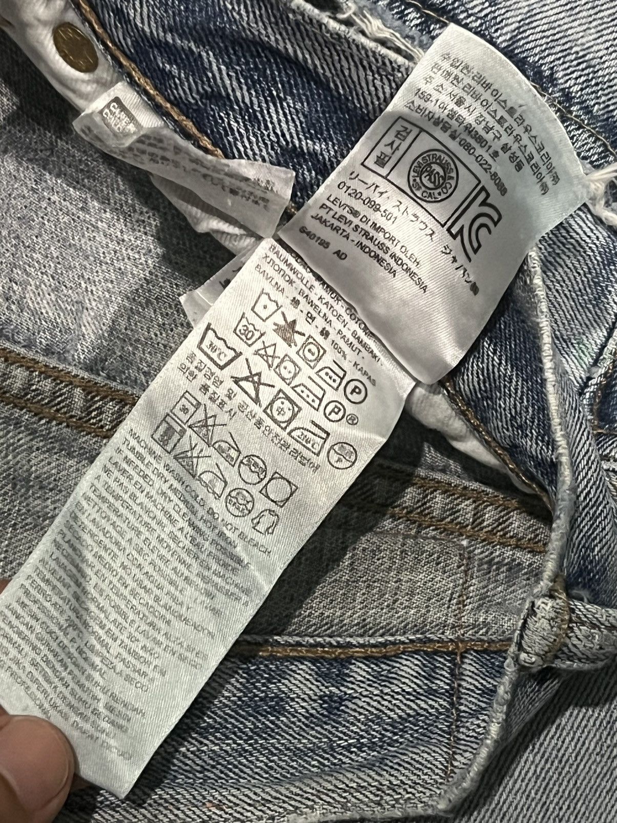 Levi's Vintage Levi’s 501 Sashiko Patchwork Light Blue Washed Jeans Size US 31 - 19 Thumbnail