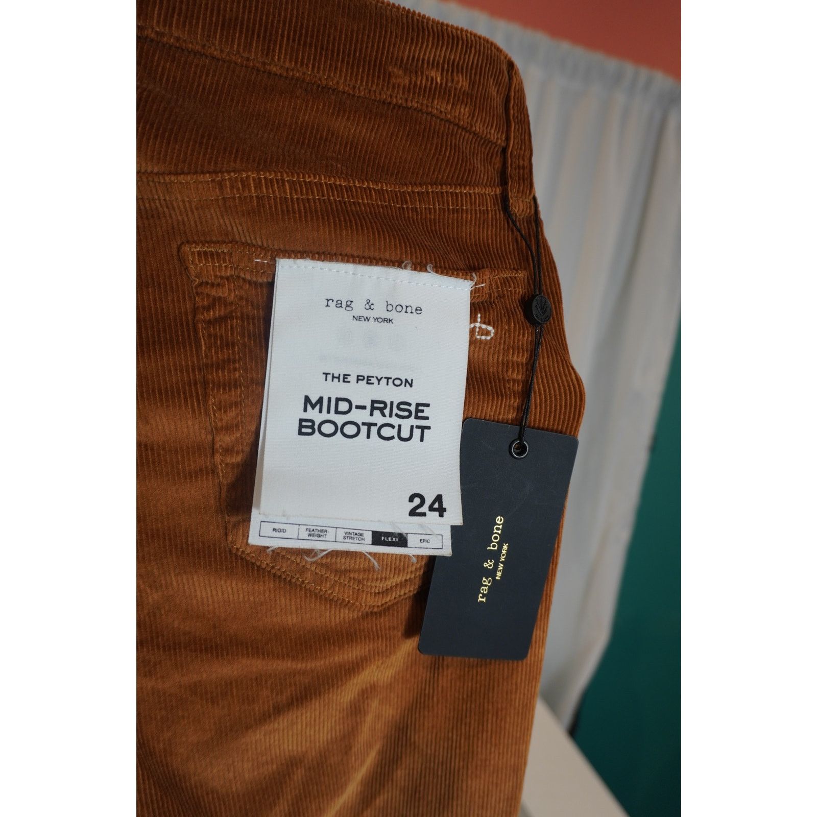 Rag & Bone rag & bone “The Peyton” Mid-Rise Bootcut Corduroy Pants Size 24" / US 00 / IT 34 - 5 Thumbnail