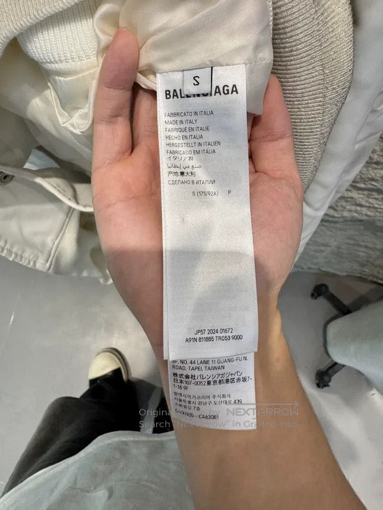 Balenciaga Balenciaga Bomber Autumn Series Solid Color Baseball Colla Size US S / EU 44-46 / 1 - 5 Thumbnail