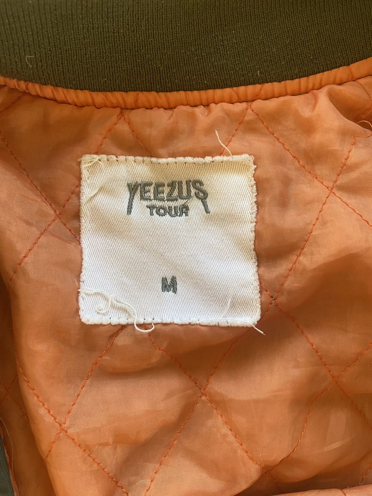 Kanye West × Vintage Yeezus Tour Bomber Jacket Size US M / EU 48-50 / 2 - 3 Thumbnail