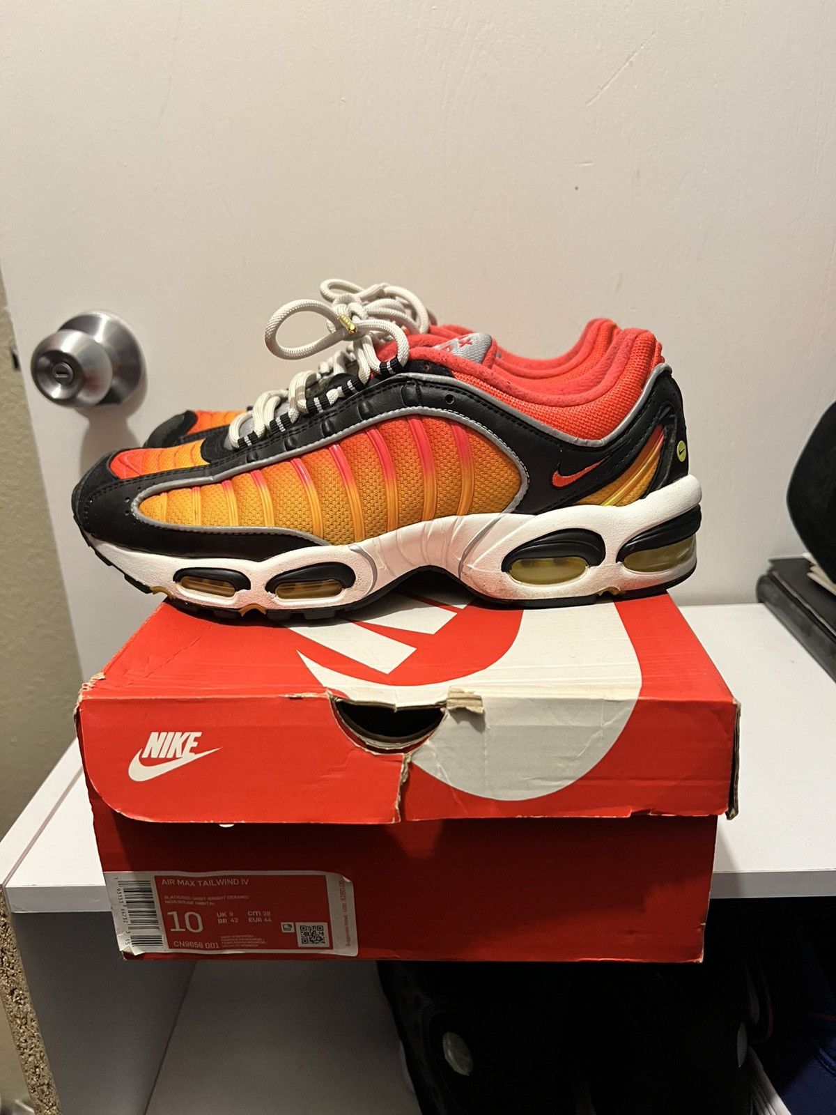 Nike Nike Tailwind IV Size US 10 / EU 43 - 2 Thumbnail