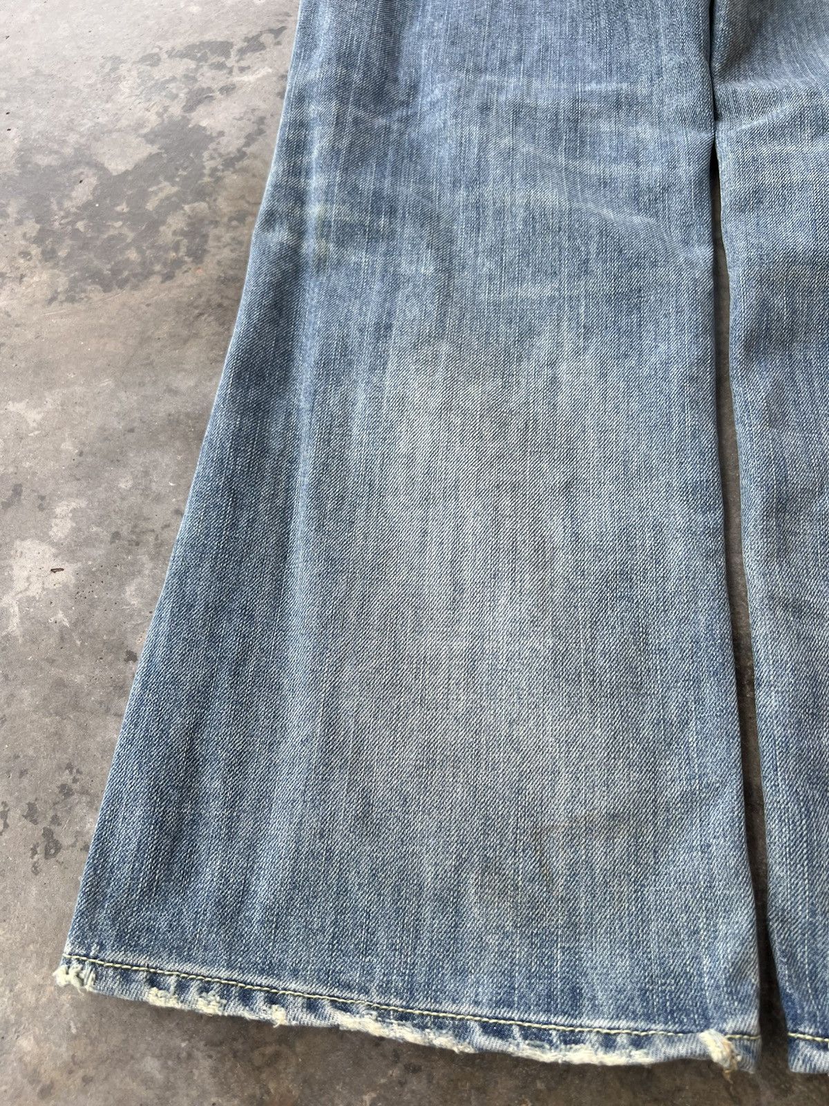 Abercrombie & Fitch × If Six Was Nine × Japanese Brand 💥Flare💥Vintage Abercrombie & Fitch Distress Jean Size US 31 - 14 Thumbnail