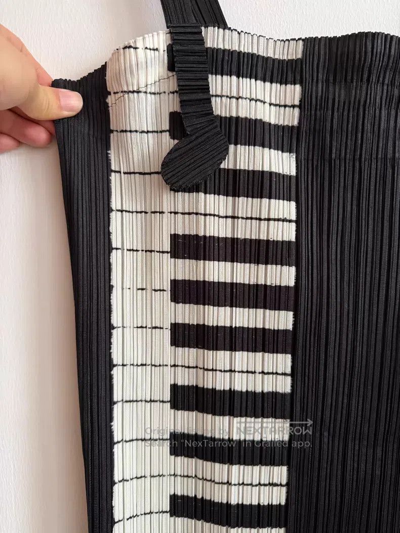 Issey Miyake Issey Miyake Piano key camisole long top Size L / US 10 / IT 46 - 3 Thumbnail