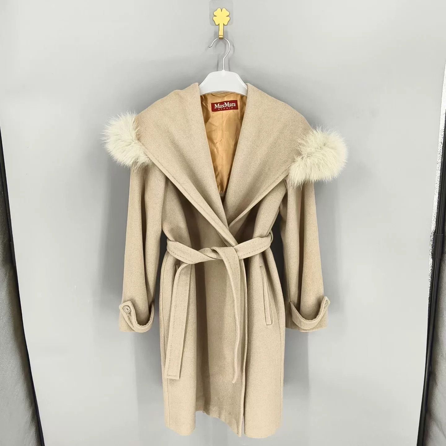 Max Mara MaxMara Studio Mango Solid Fur Collar Coat Size US XS / EU 42 / 0 - 1 Thumbnail