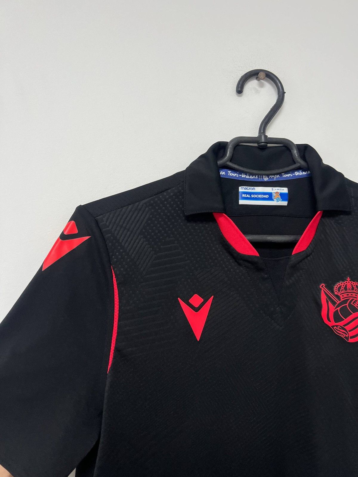 Macron Vintage Real Sociedad 2020/2021 Away Football Shirt Macron S Size US S / EU 44-46 / 1 - 4 Thumbnail