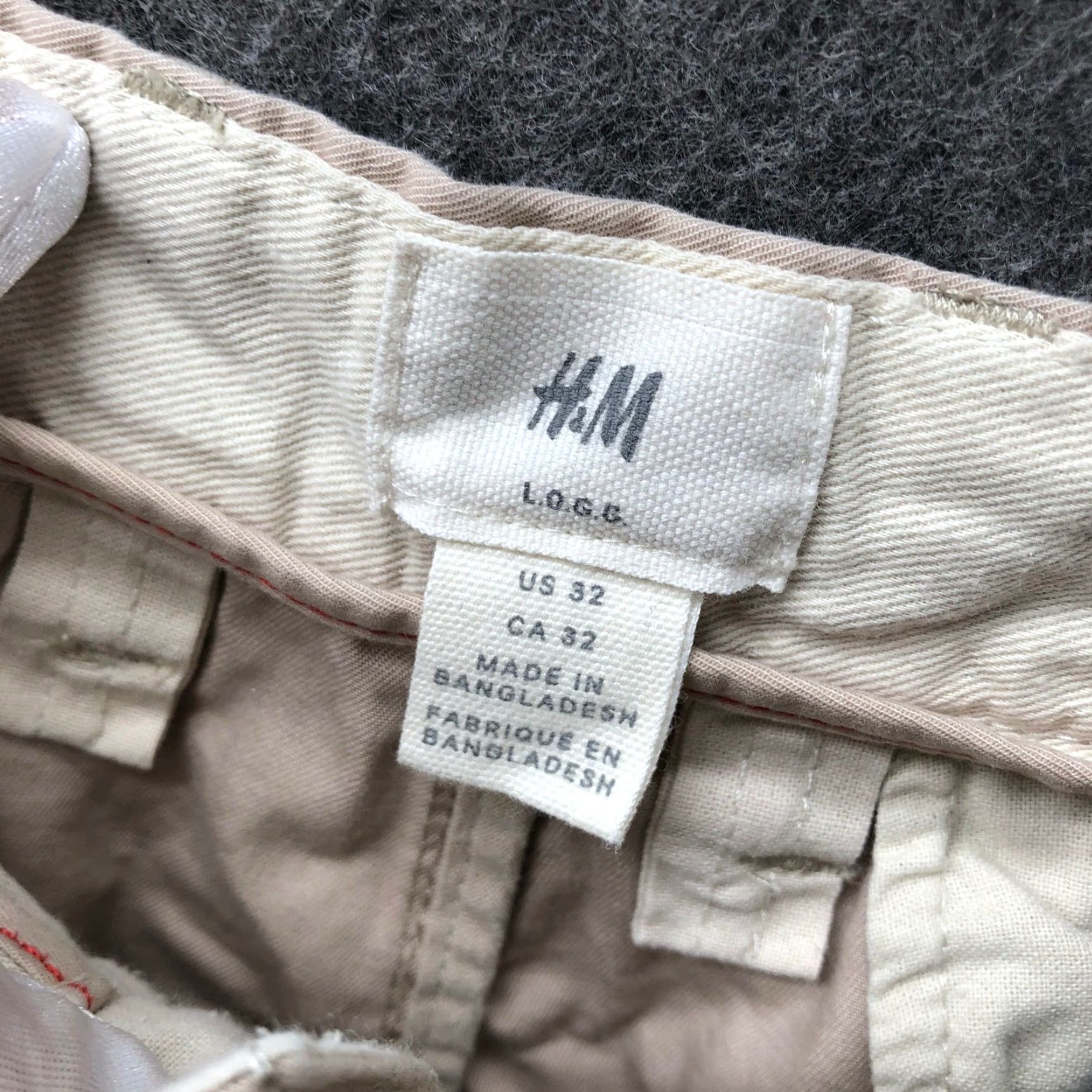 H&M VINTAGE H&M Flag Printed Chino Shorts Mens 32 Beige Cotton 8'' Inseam Novelty Flat Front Size US 32 / EU 48 - 7 Thumbnail
